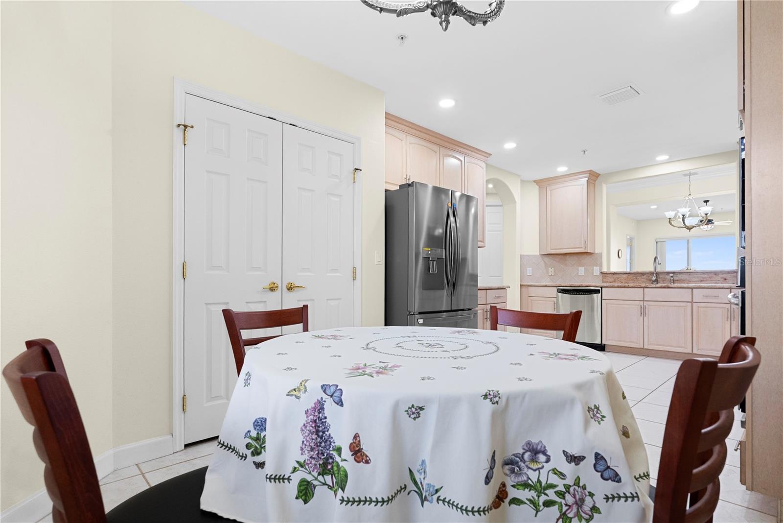 8749 THE ESPLANADE #16