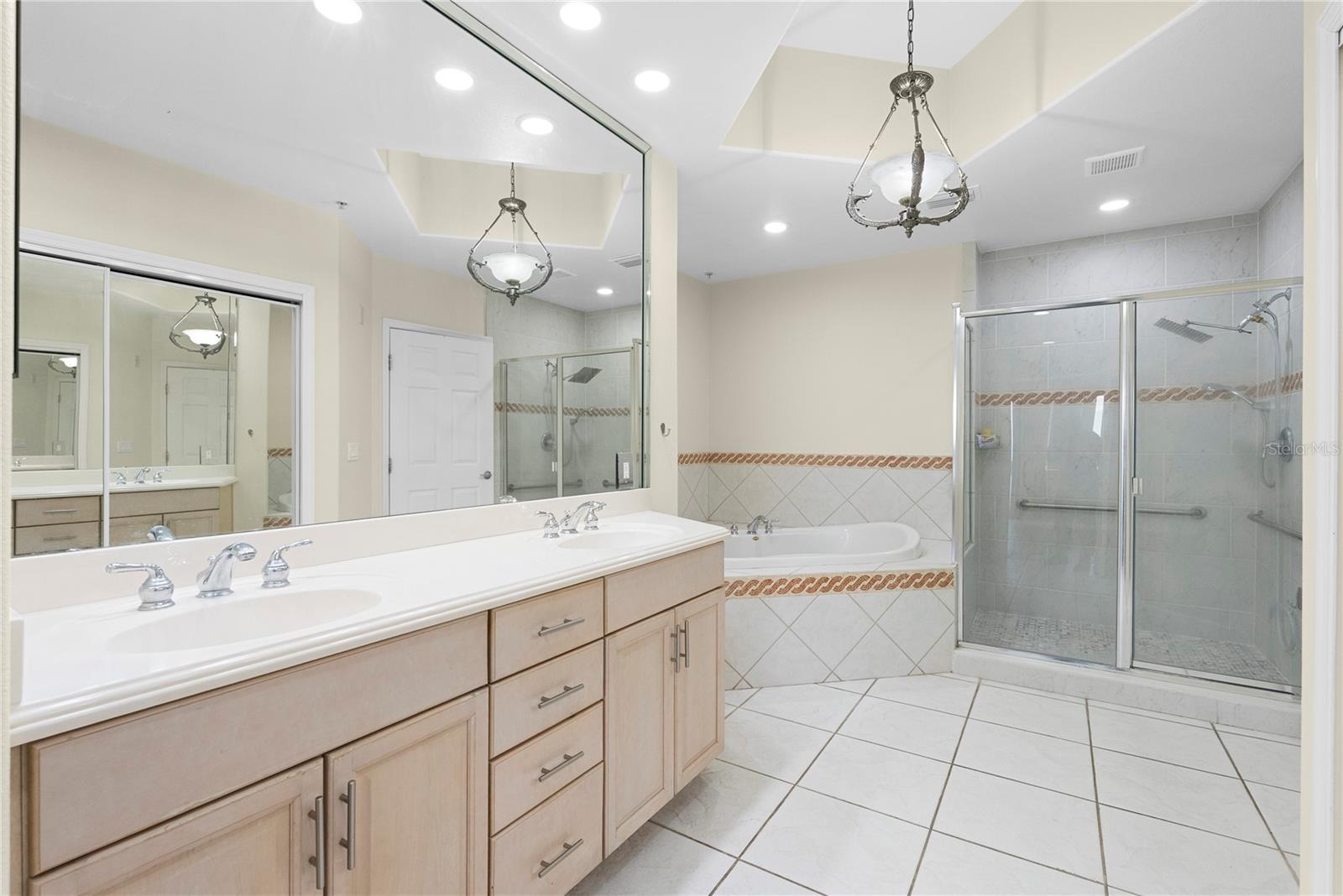 8749 THE ESPLANADE #16