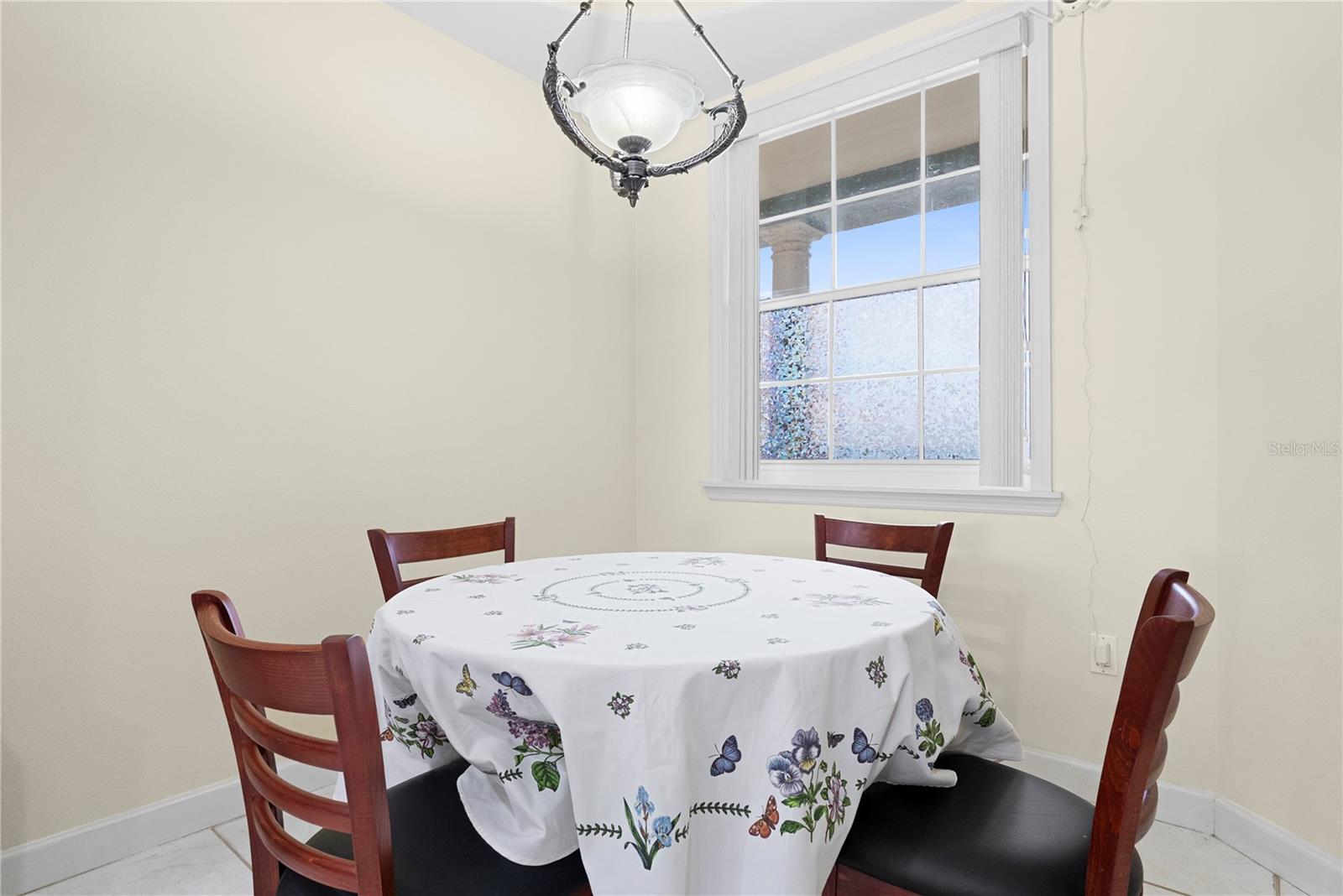 8749 THE ESPLANADE #16