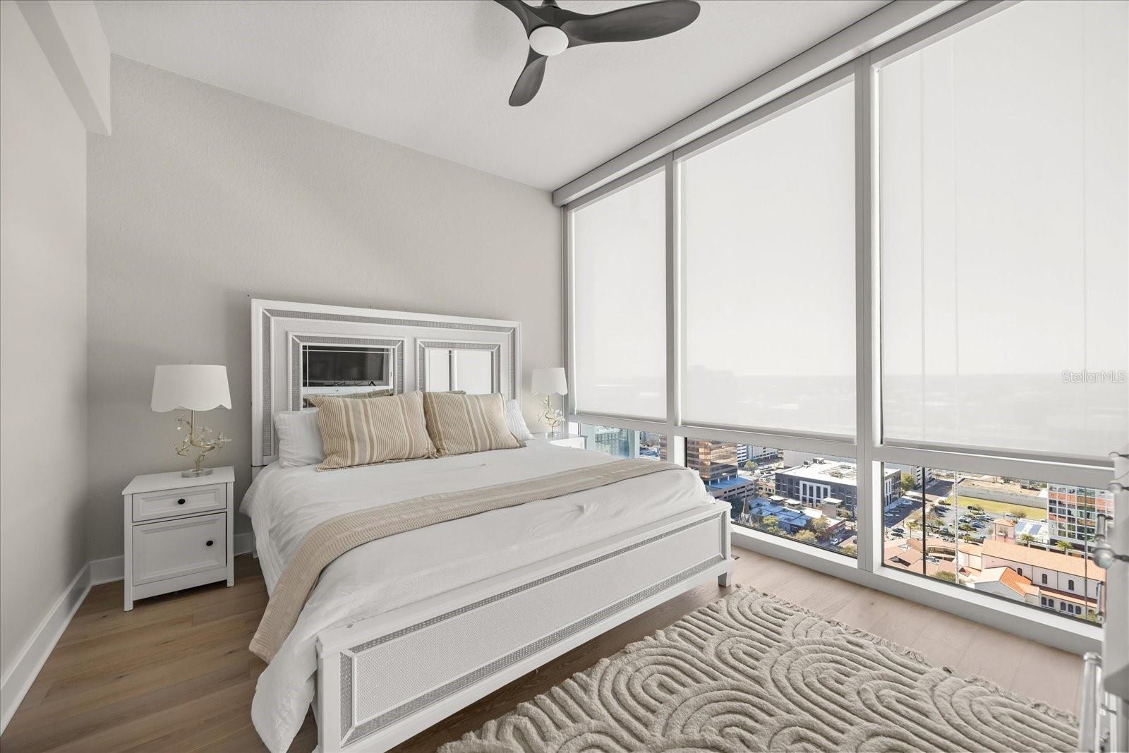 150 E ROBINSON ST #26B