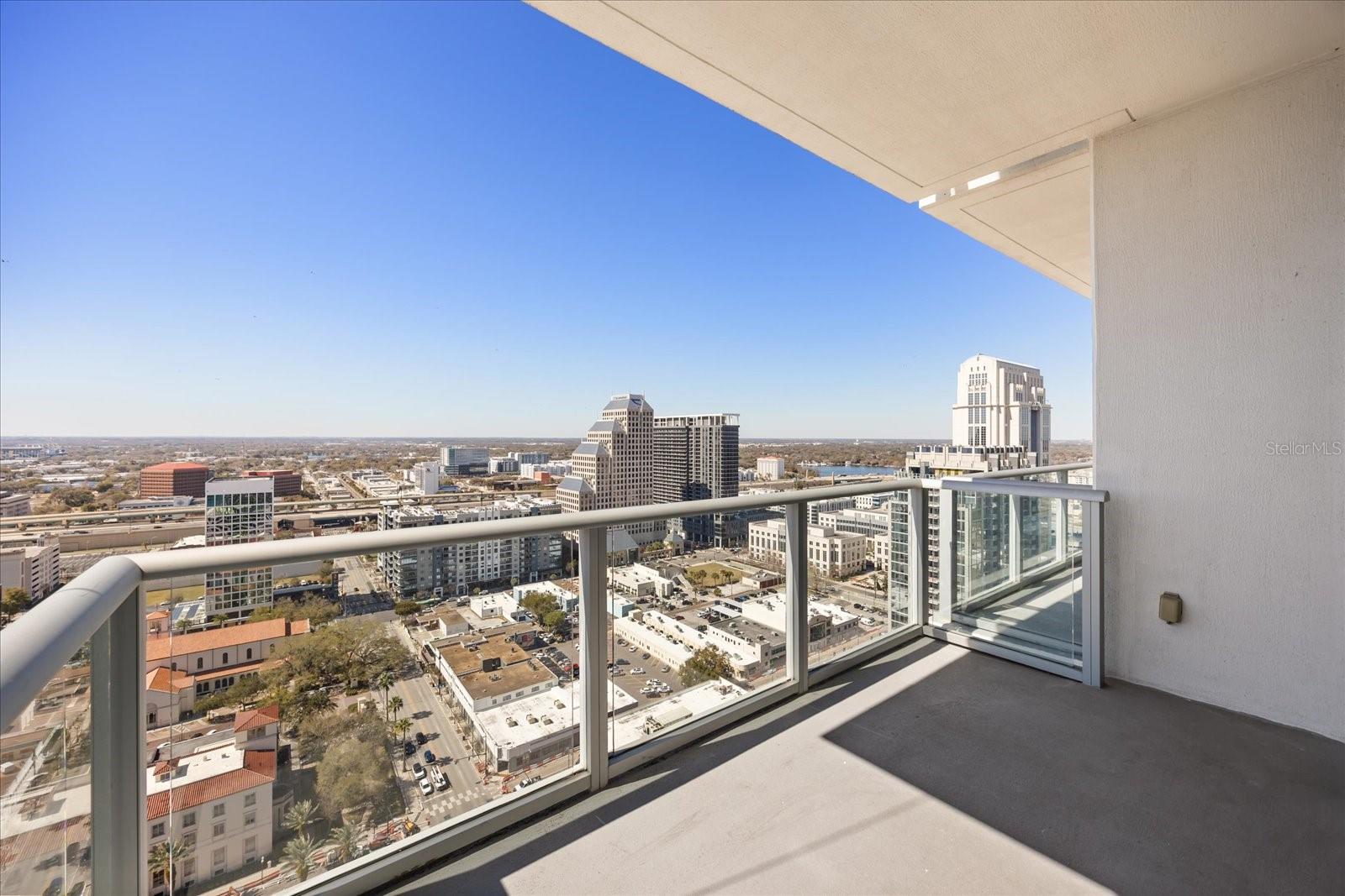 150 E ROBINSON ST #26B