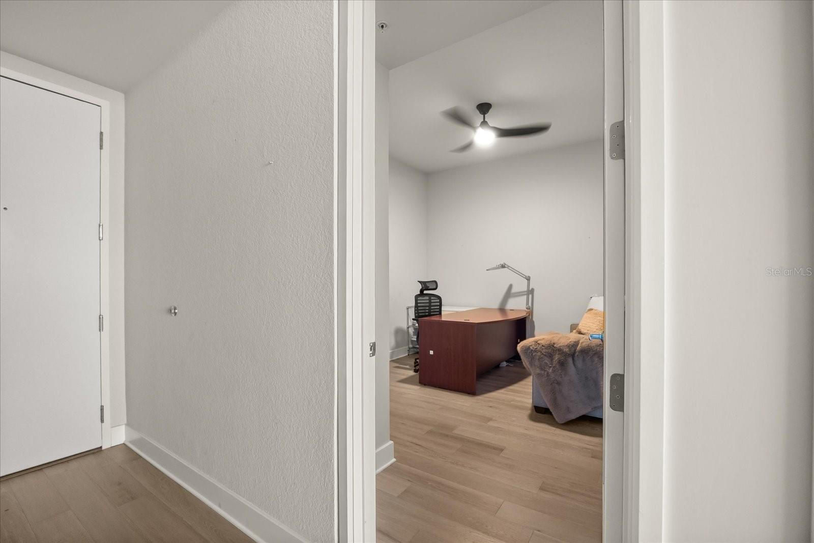 150 E ROBINSON ST #26B