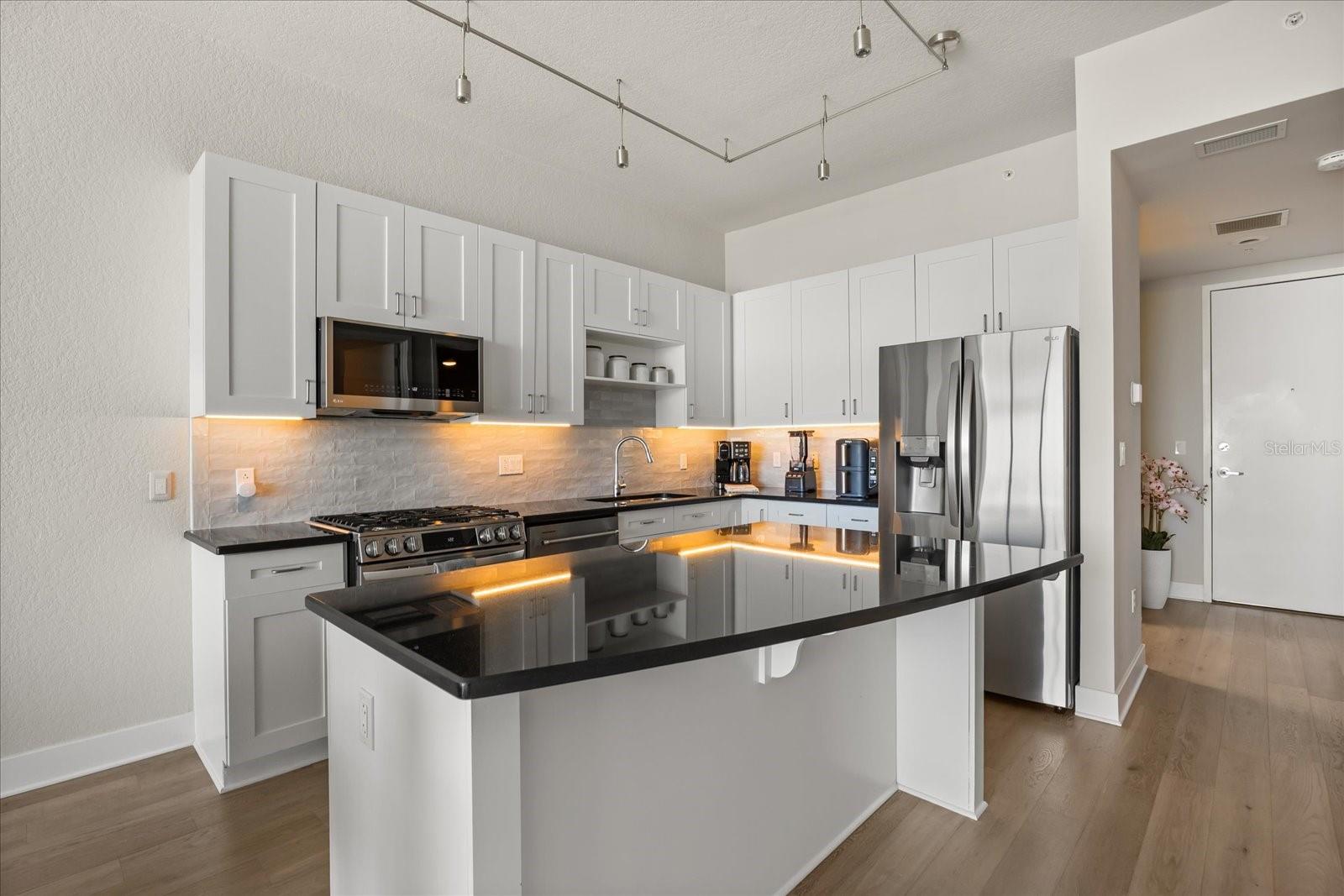 150 E ROBINSON ST #26B