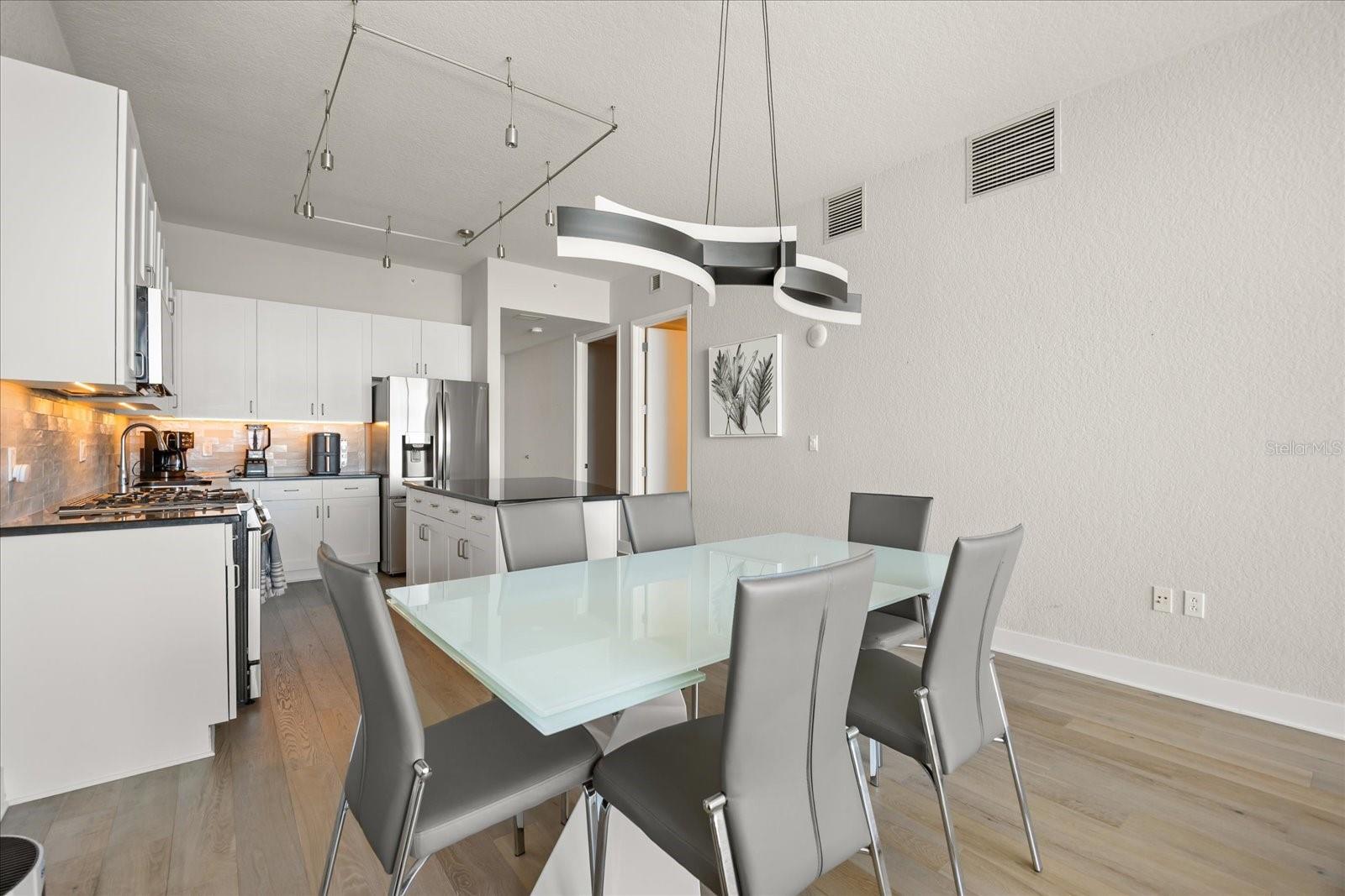 150 E ROBINSON ST #26B