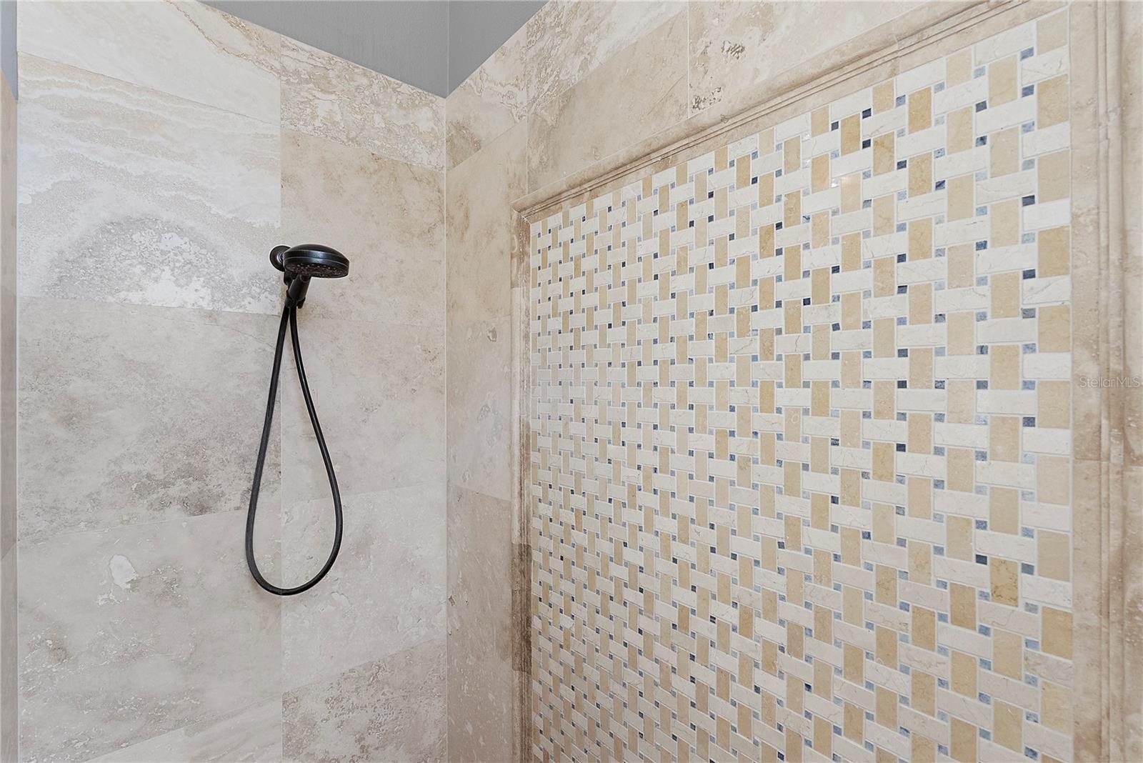 438 Harbour Oaks Pointe Dr