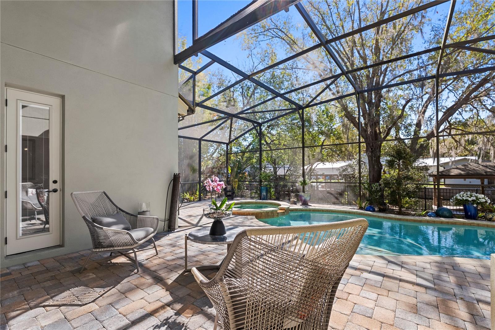 438 Harbour Oaks Pointe Dr