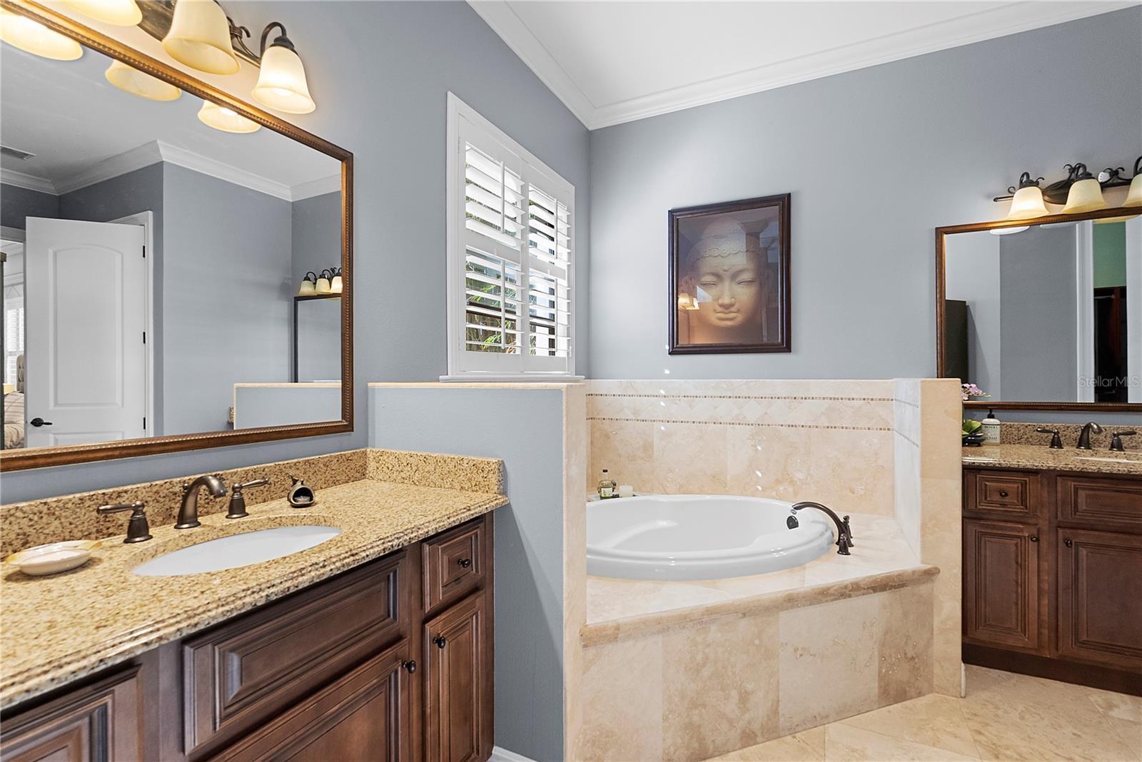 438 Harbour Oaks Pointe Dr