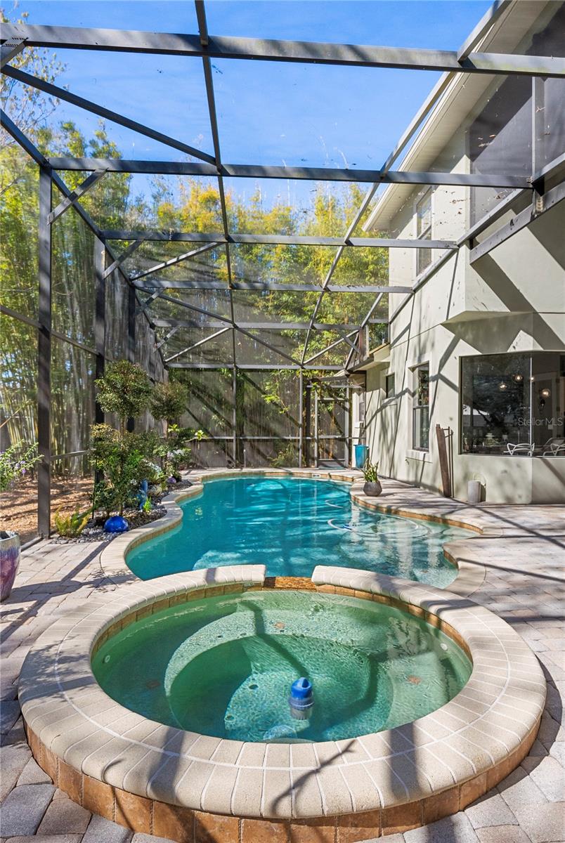 438 Harbour Oaks Pointe Dr