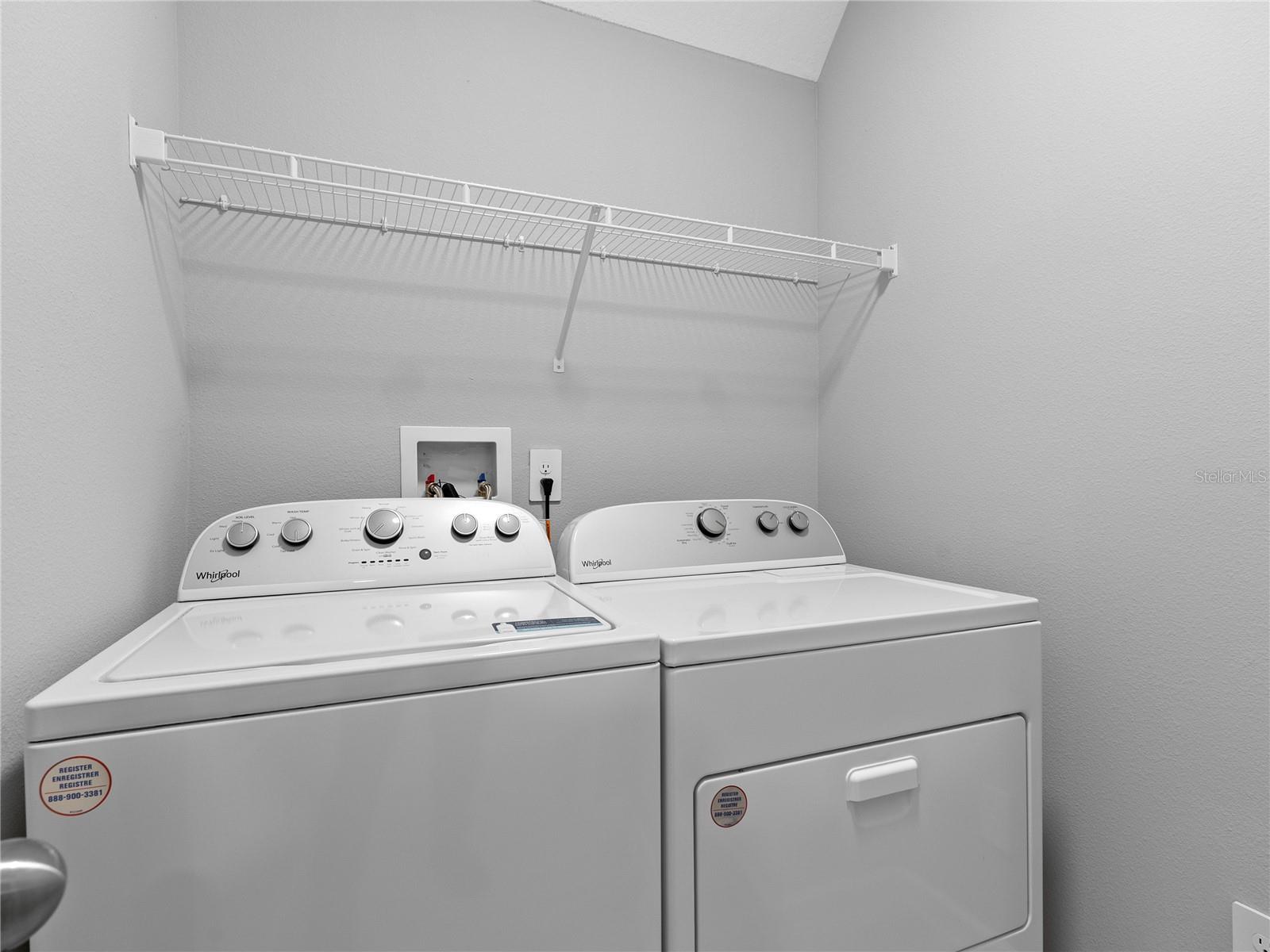 463 CAPE HONEYSUCKLE PL