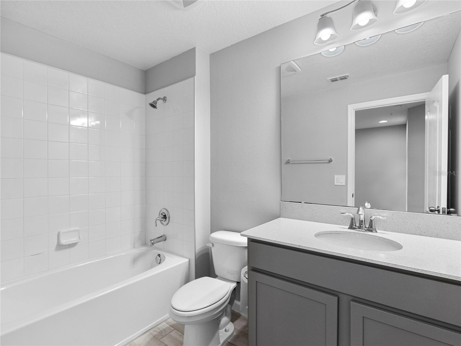 463 CAPE HONEYSUCKLE PL