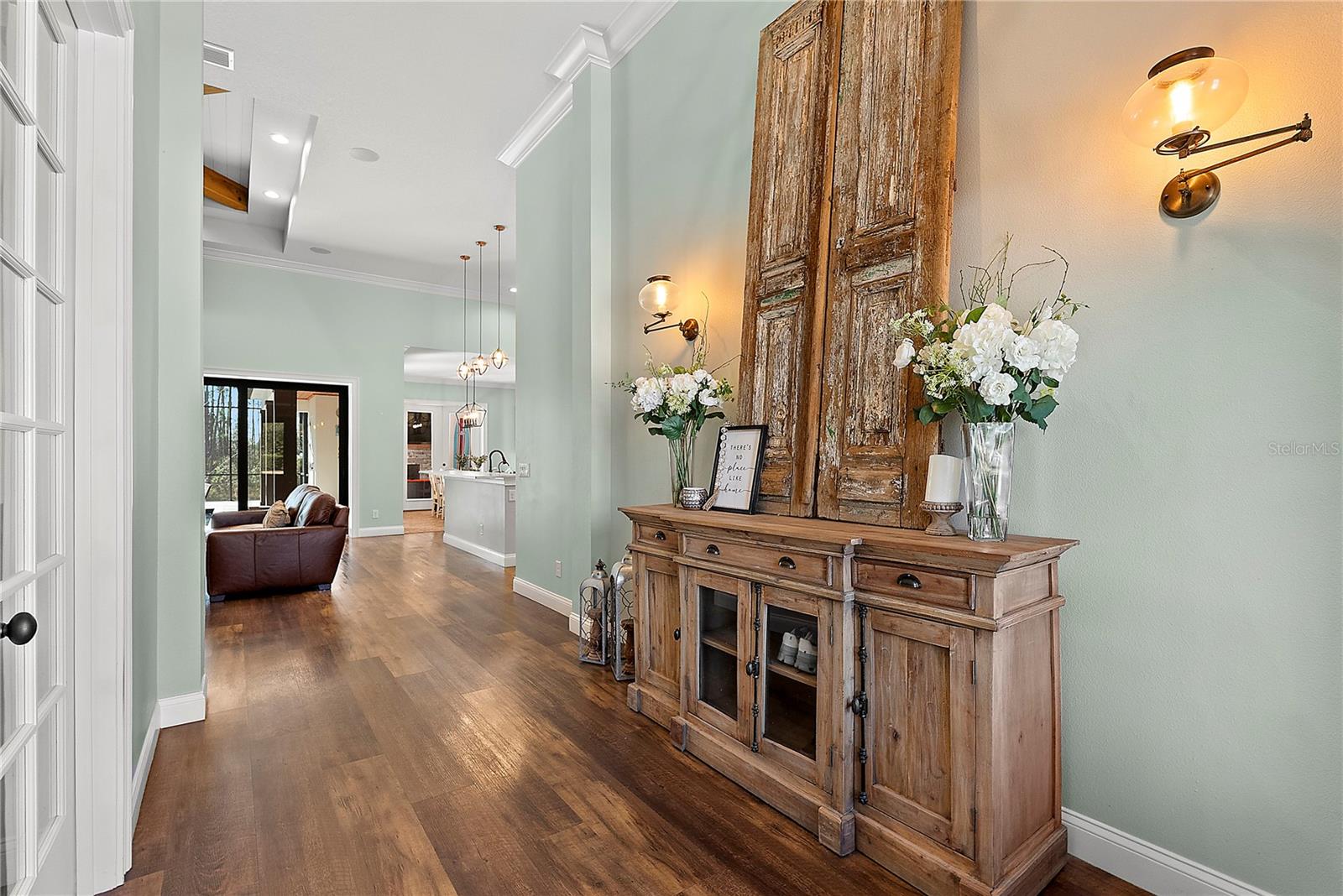 504 YELLOW SUBMARINE CT