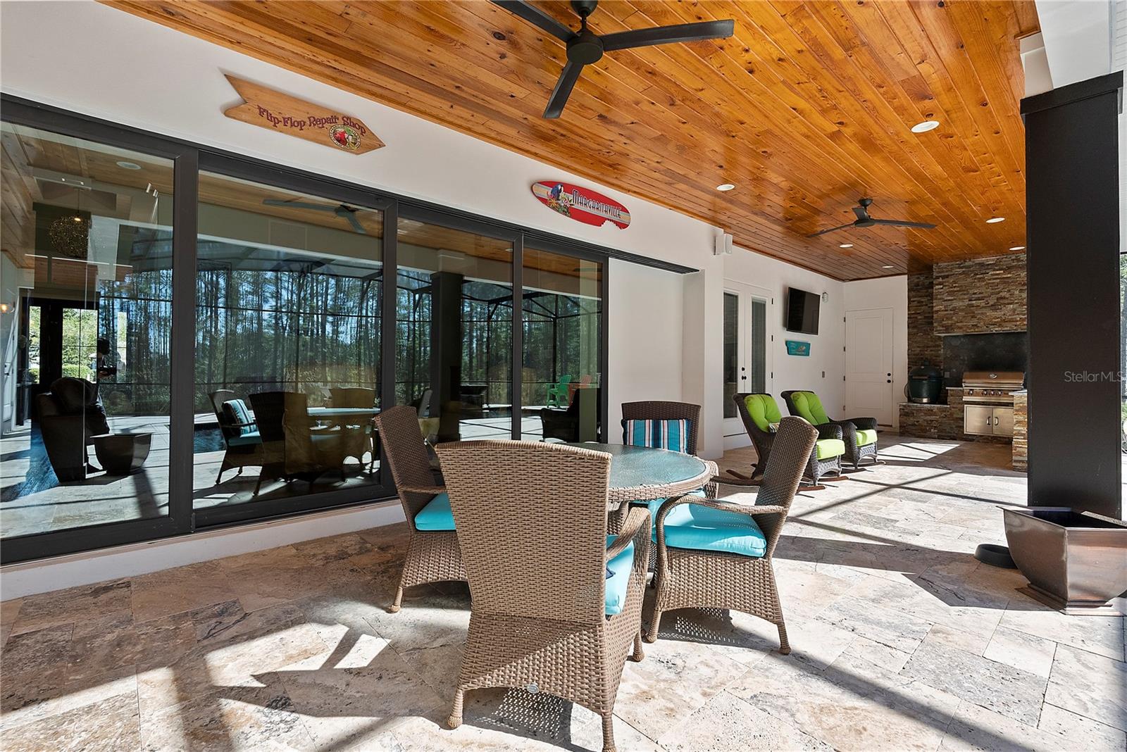 504 YELLOW SUBMARINE CT