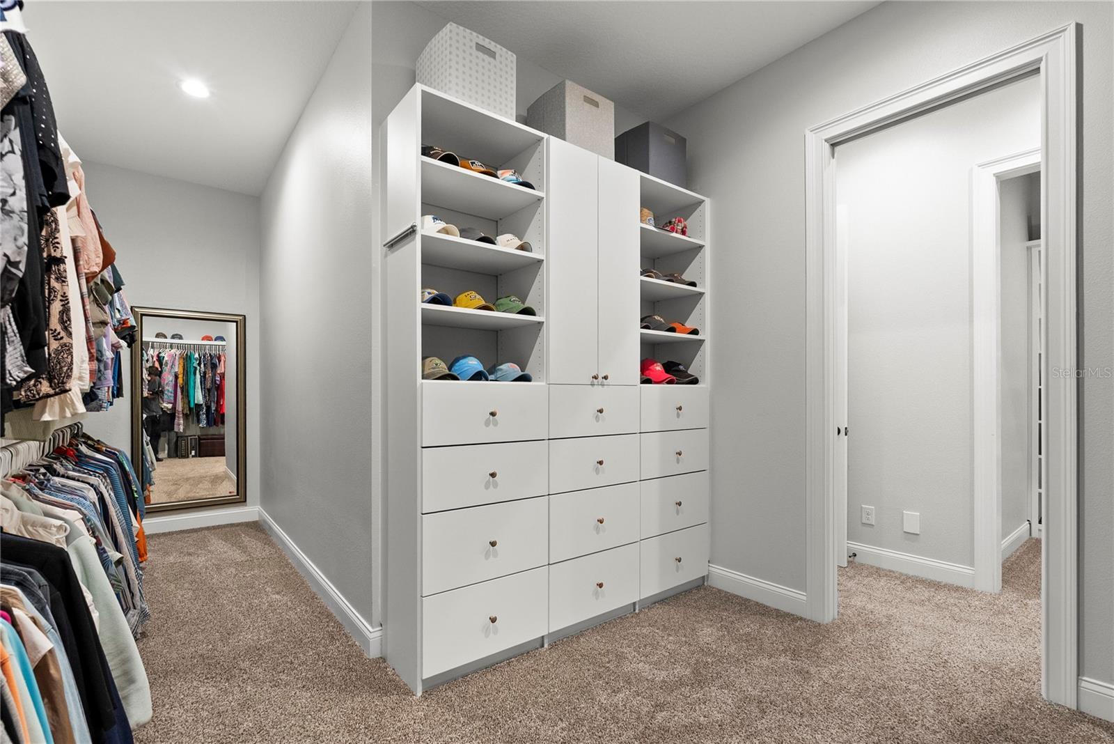 504 YELLOW SUBMARINE CT