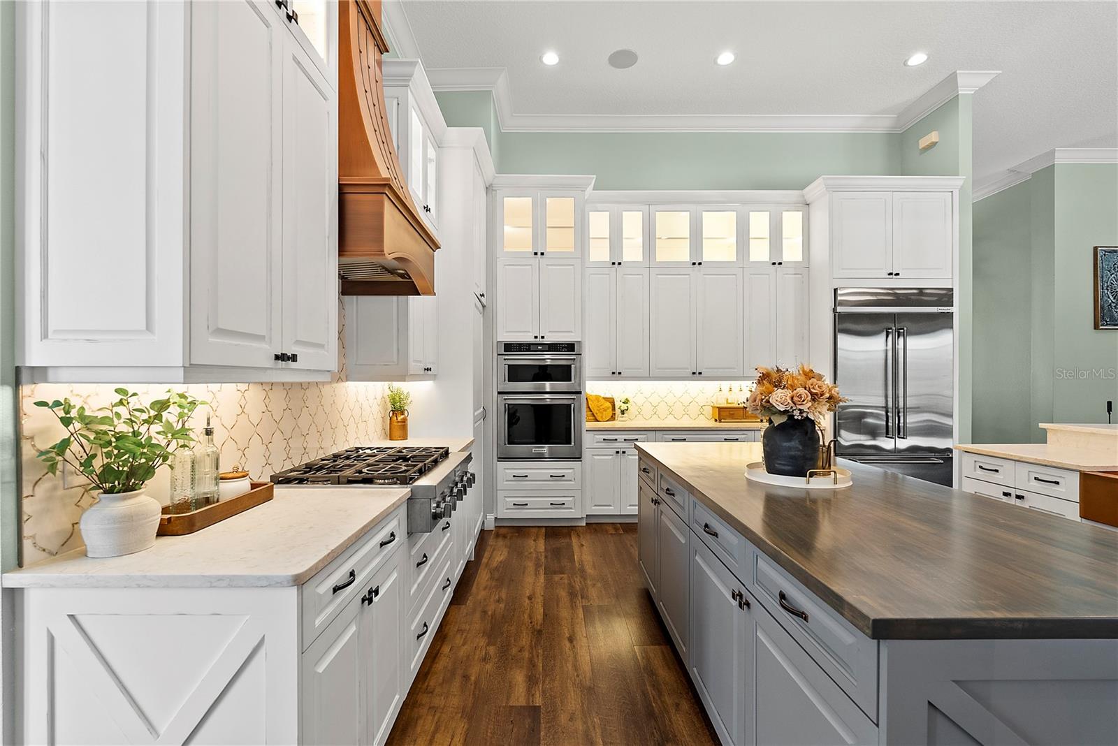 504 YELLOW SUBMARINE CT