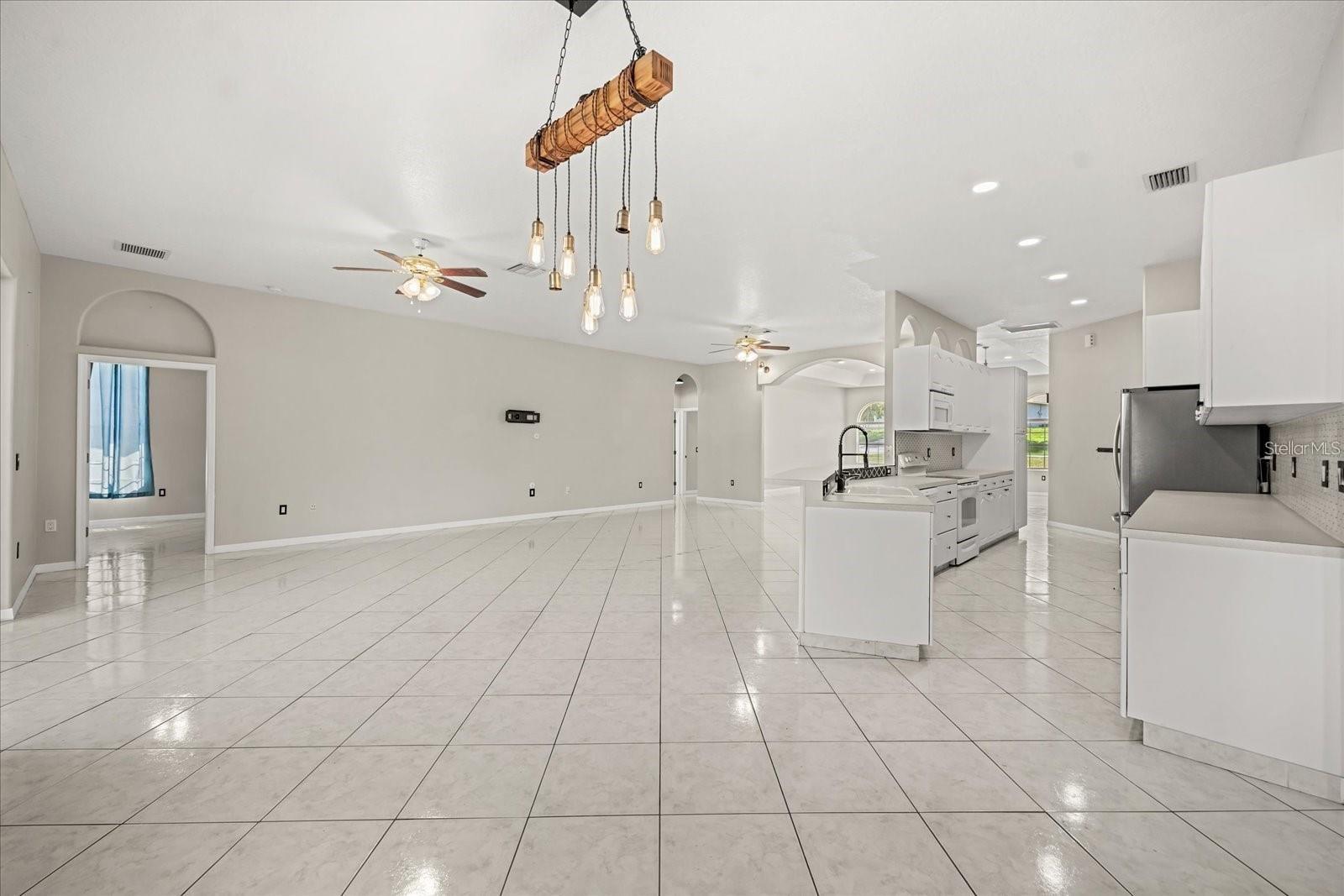 13848 VISTA DEL LAGO BLVD