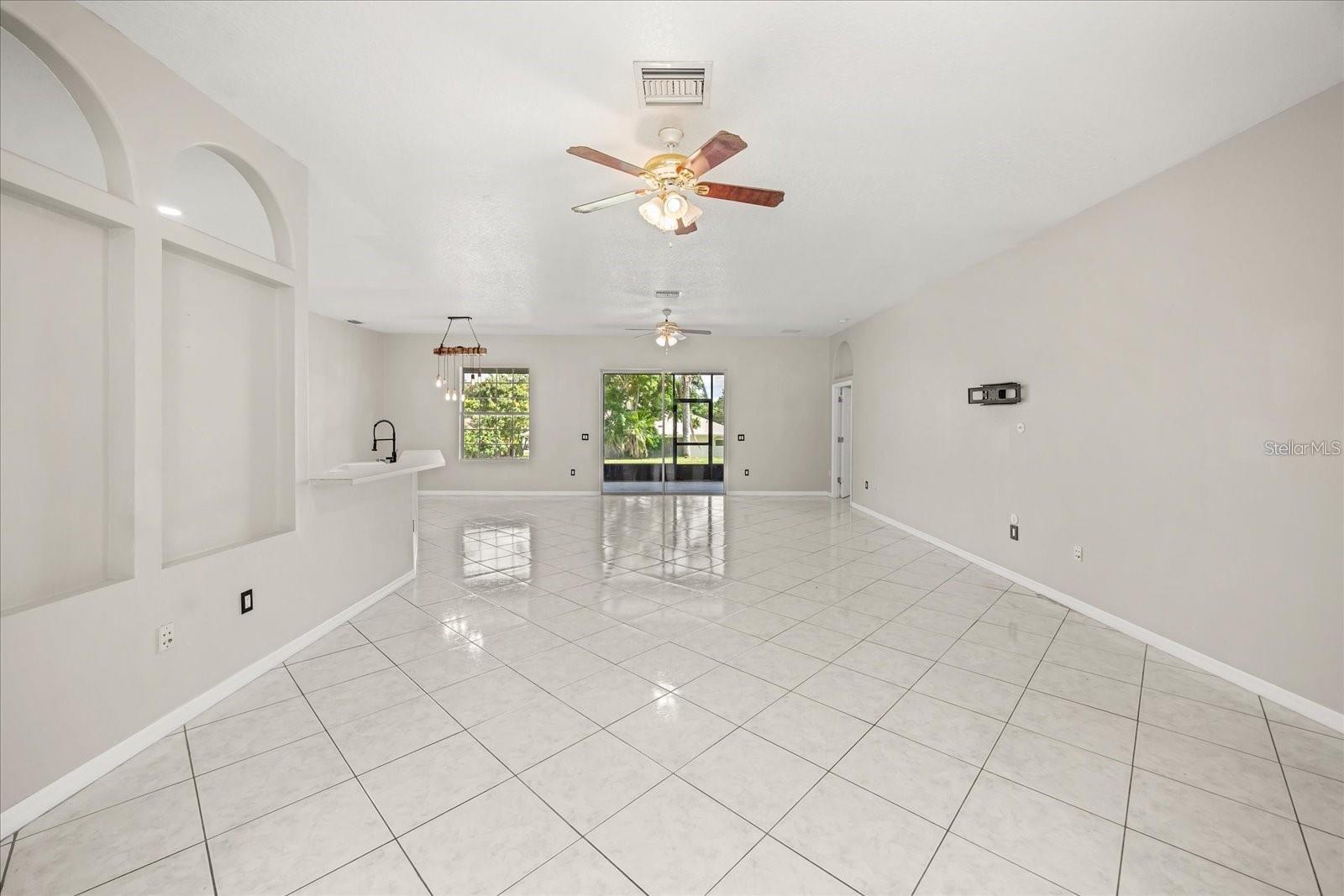 13848 VISTA DEL LAGO BLVD