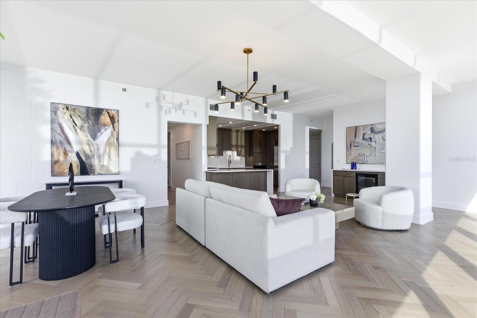 150 E ROBINSON ST #30C