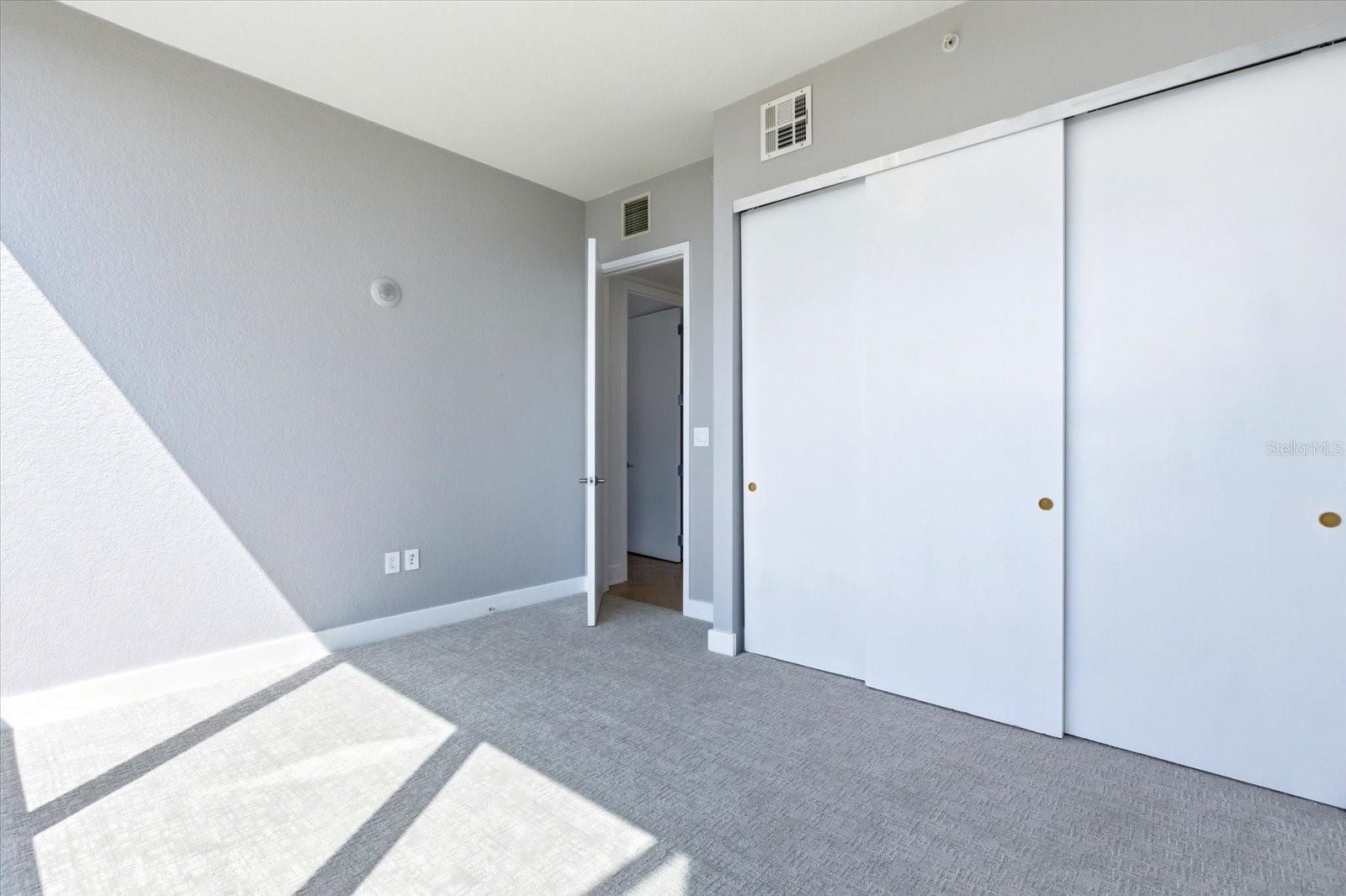 150 E ROBINSON ST #30C