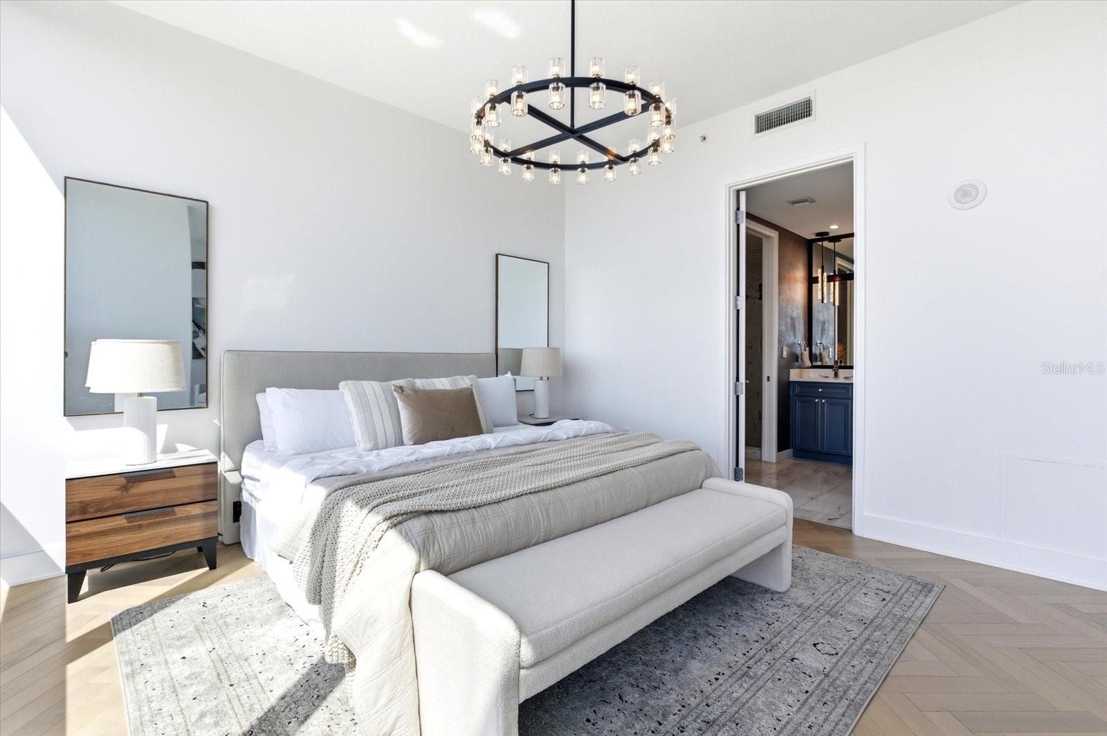 150 E ROBINSON ST #30C