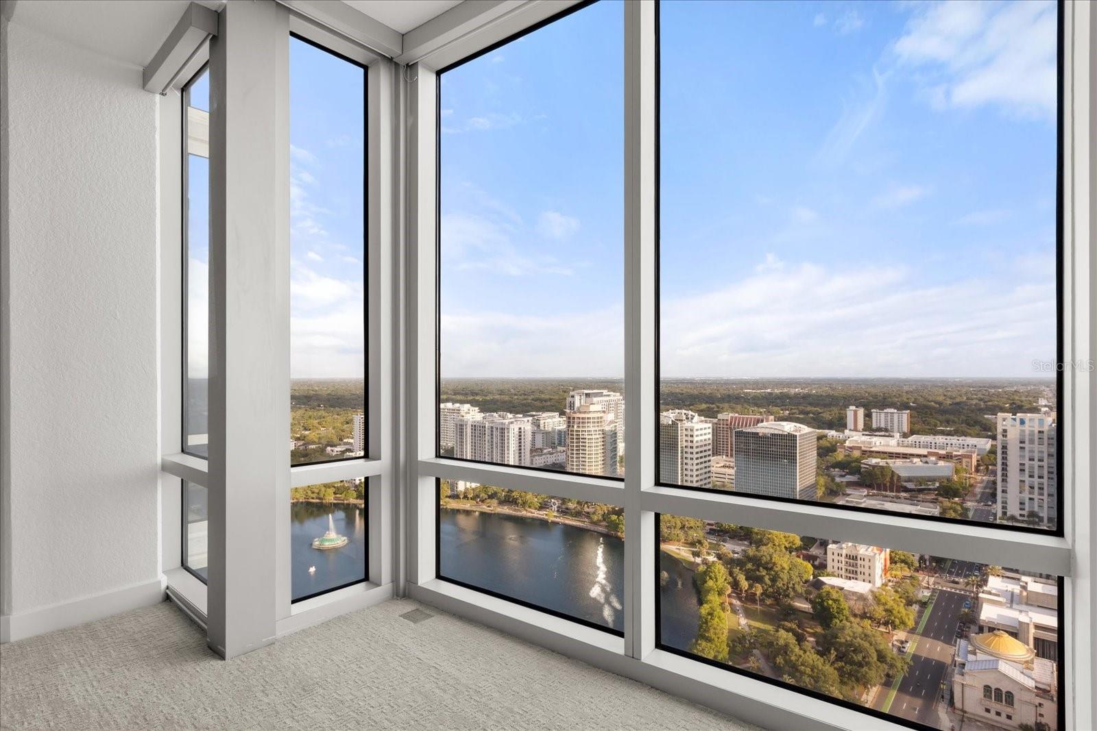 150 E ROBINSON ST #30C