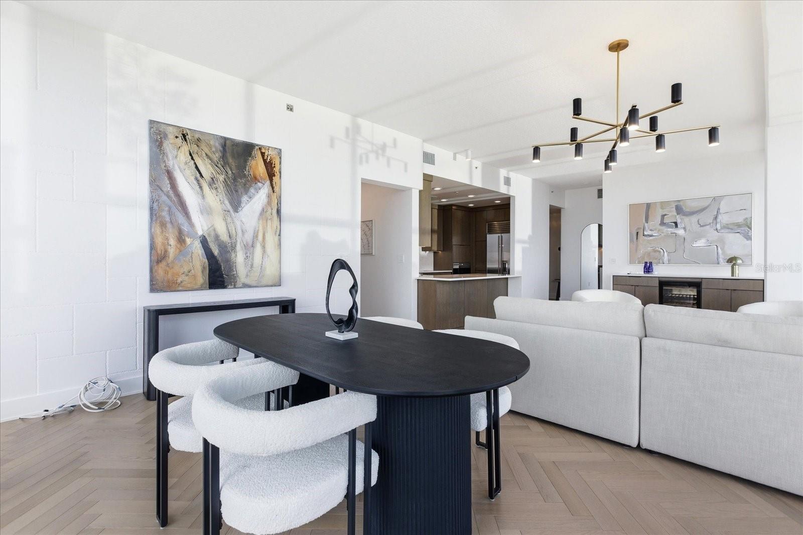 150 E ROBINSON ST #30C