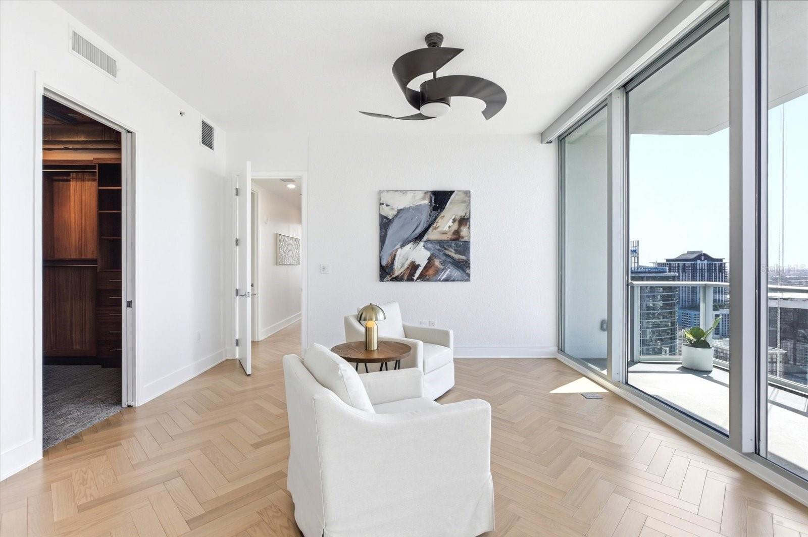 150 E ROBINSON ST #30C