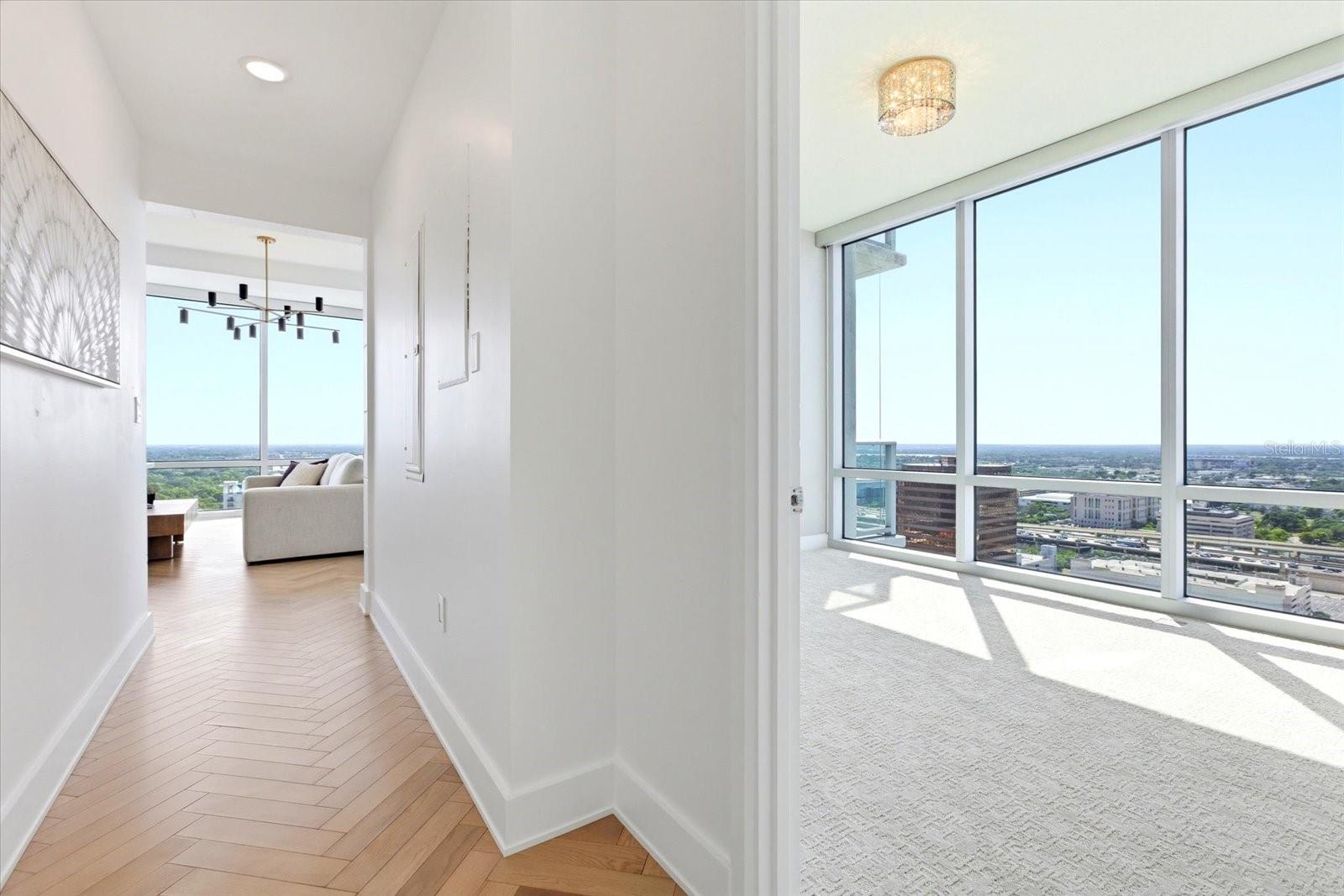 150 E ROBINSON ST #30C