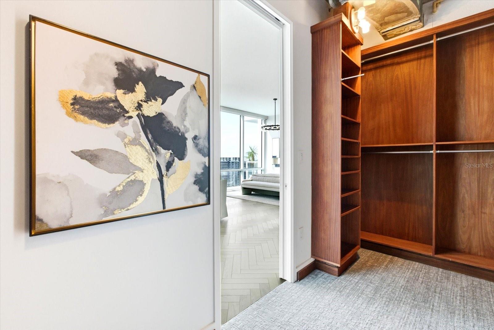 150 E ROBINSON ST #30C