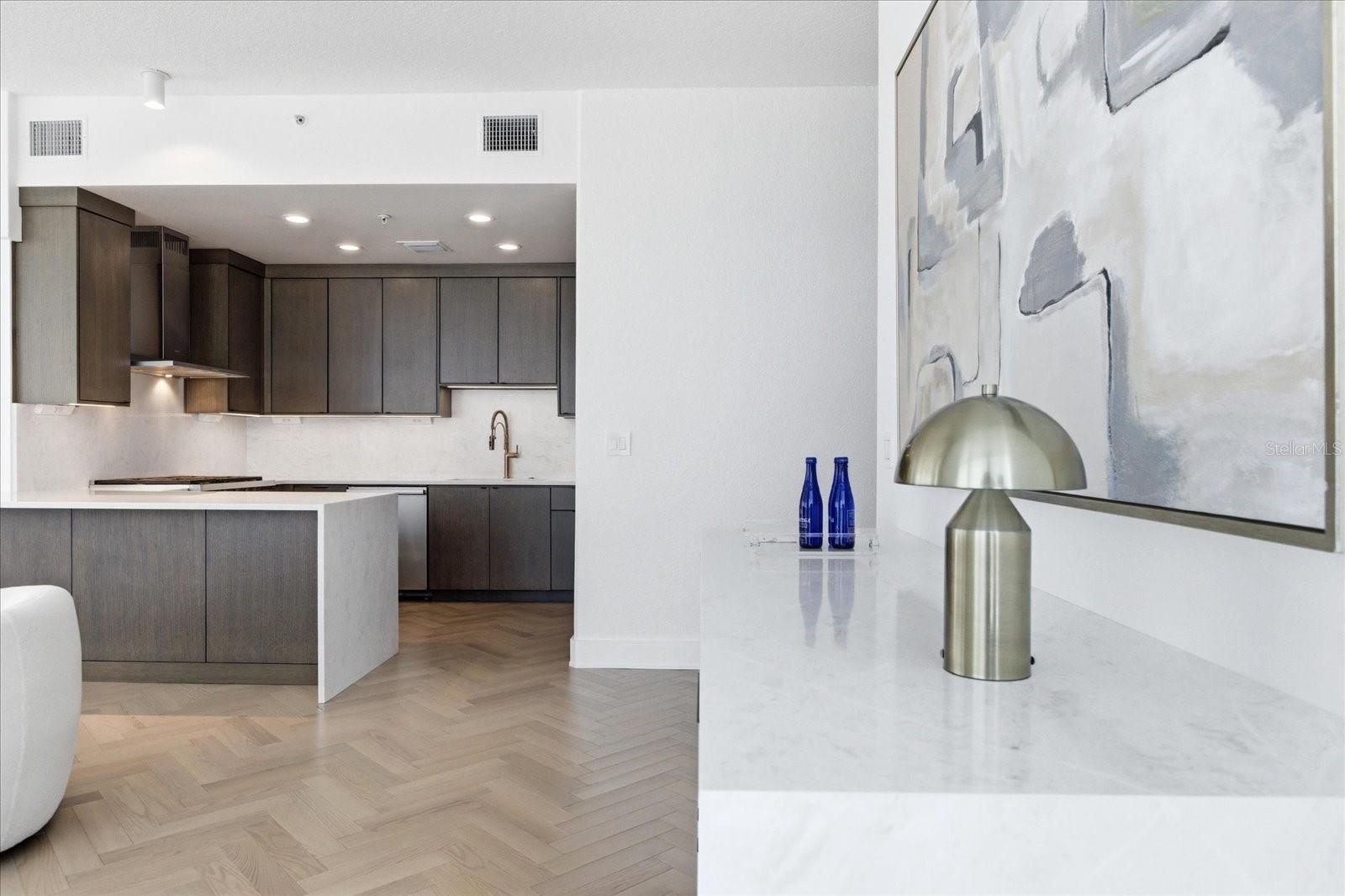 150 E ROBINSON ST #30C