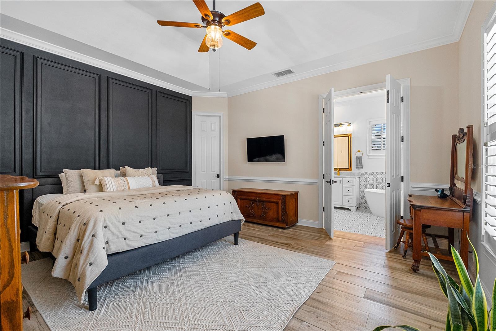8411 WOBURN CT
