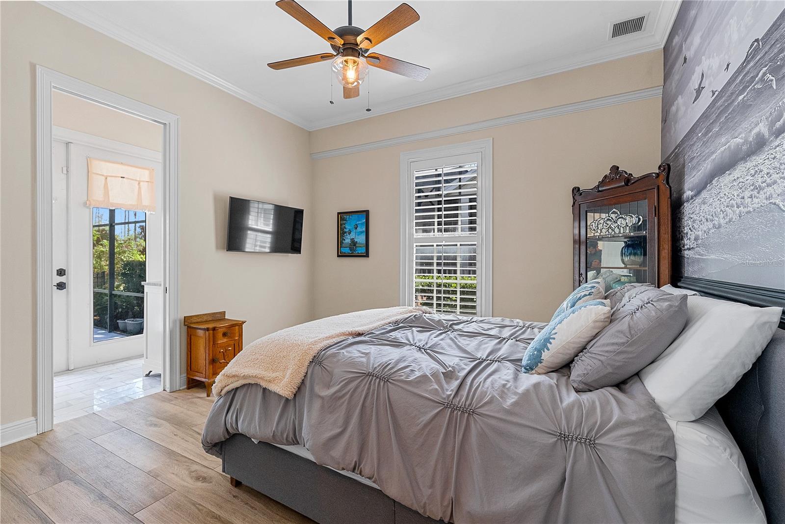 8411 WOBURN CT