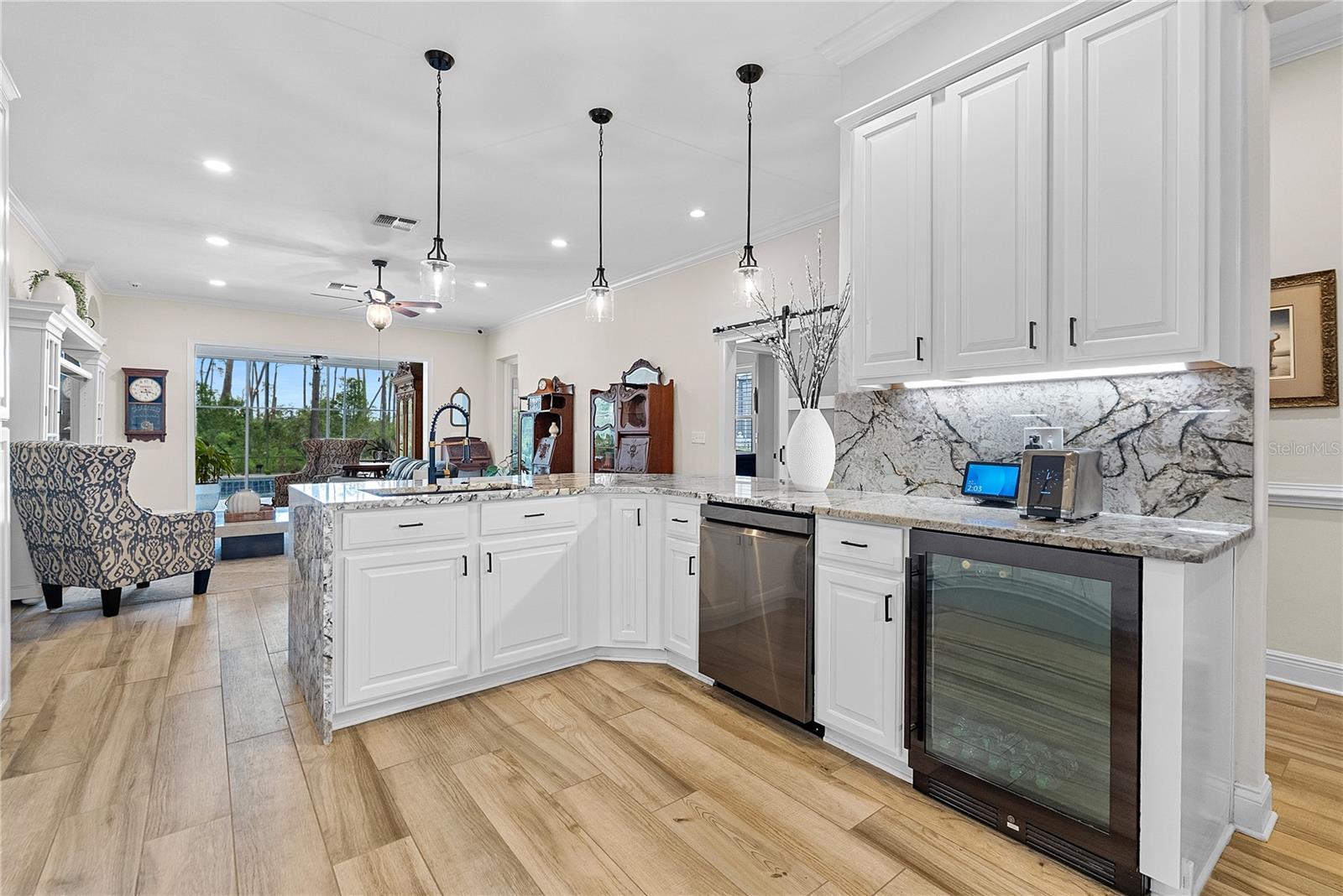 8411 WOBURN CT