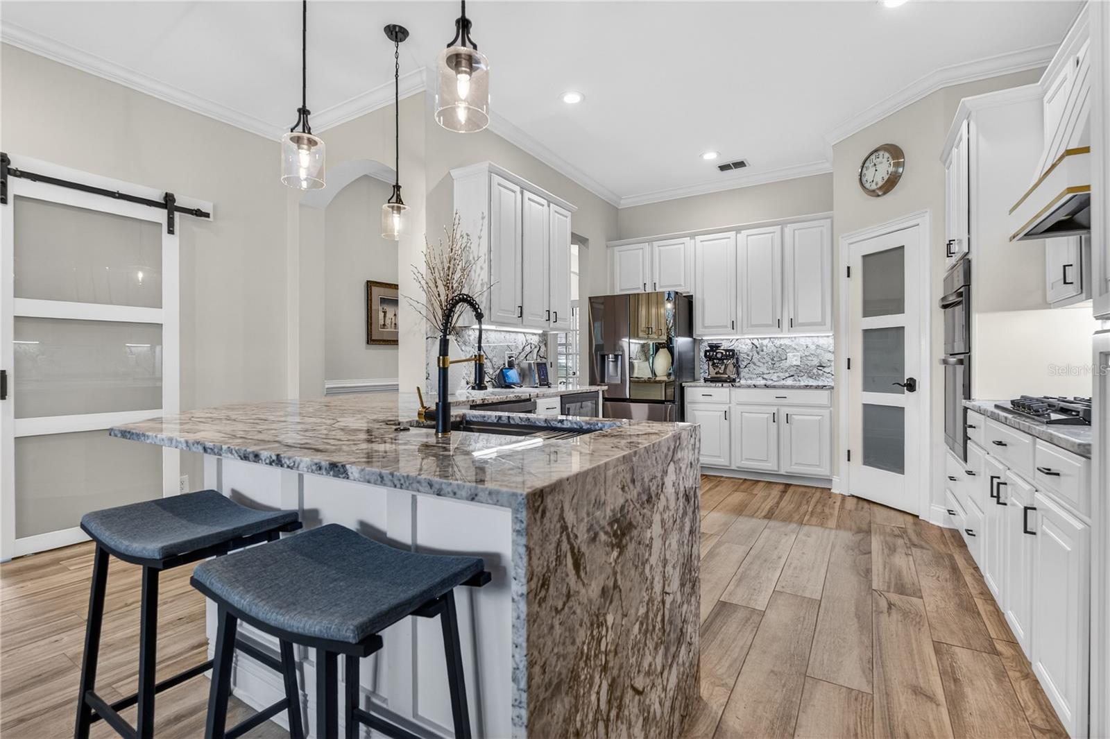 8411 WOBURN CT