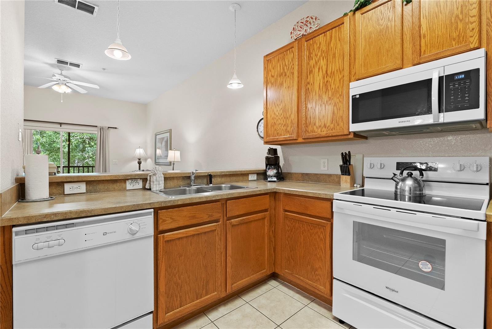 806 GRAN BAHAMA BLVD #30806