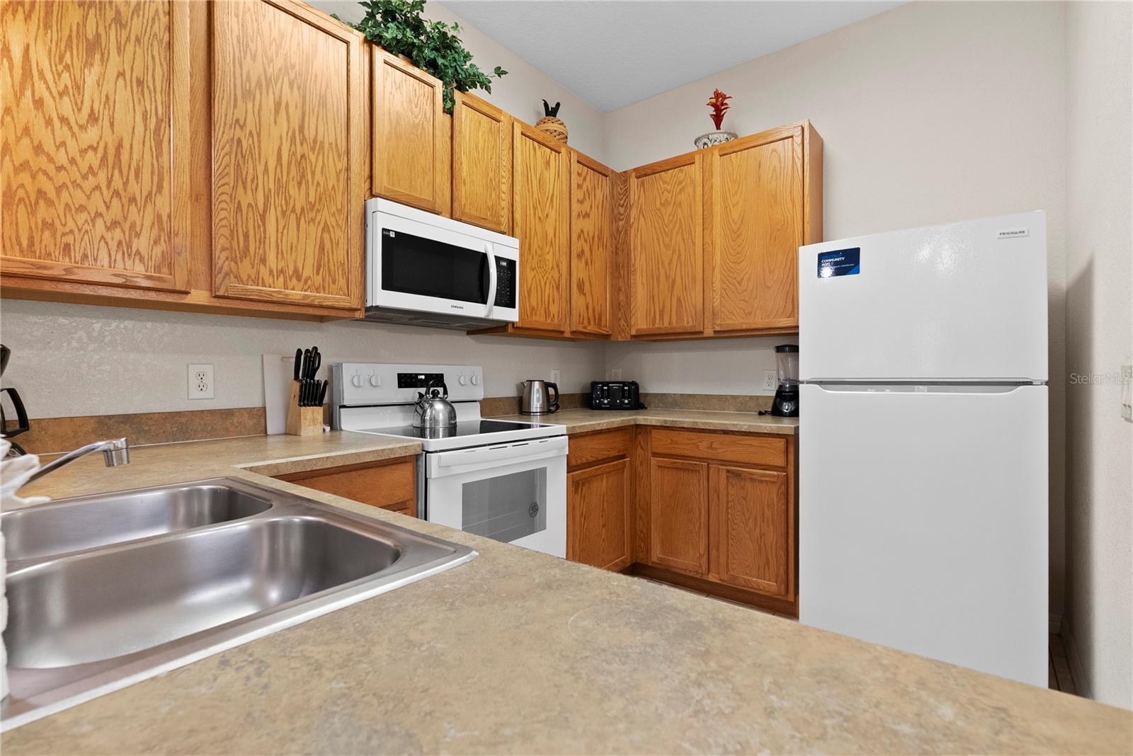 806 GRAN BAHAMA BLVD #30806