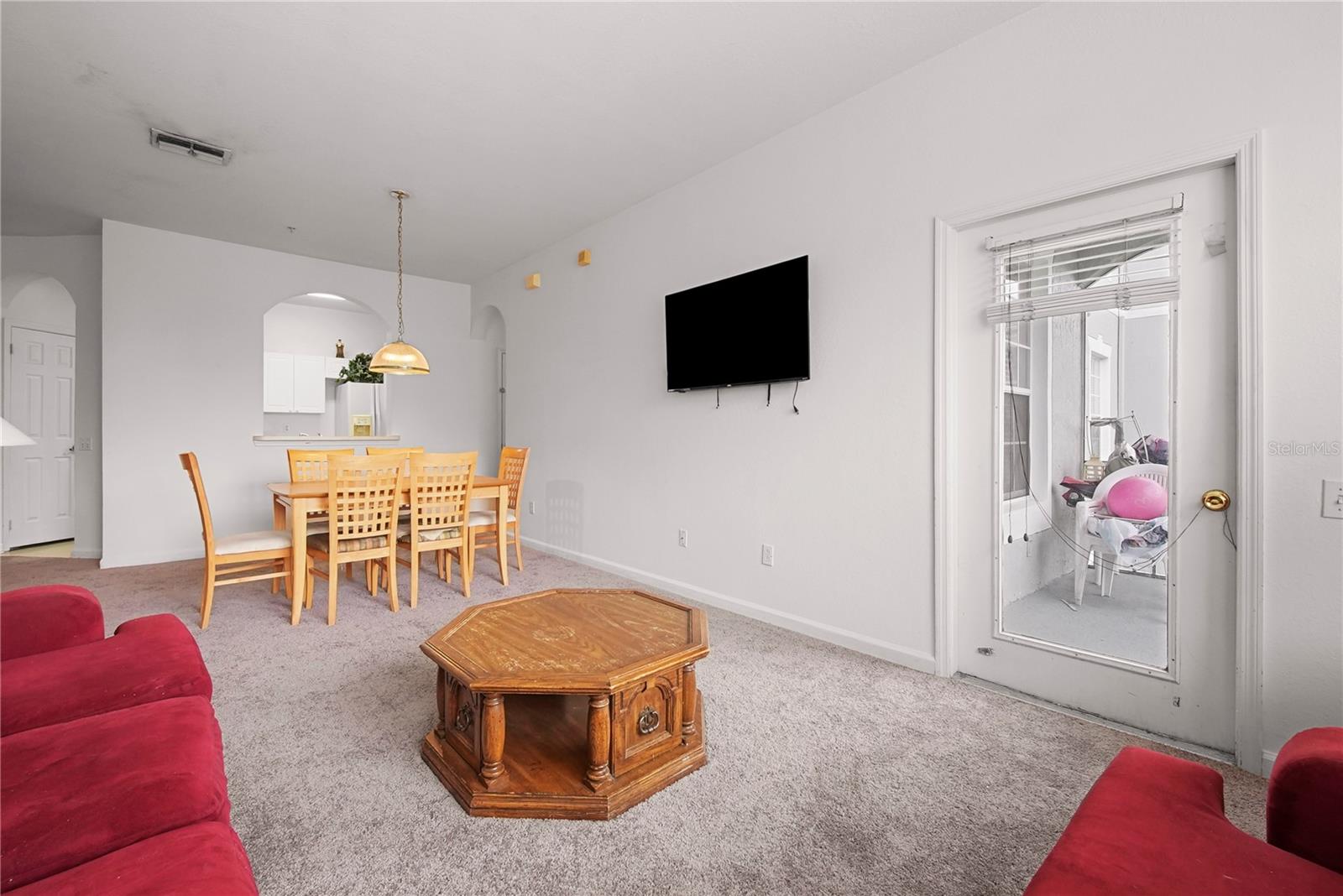 8103 COCONUT PALM WAY #204