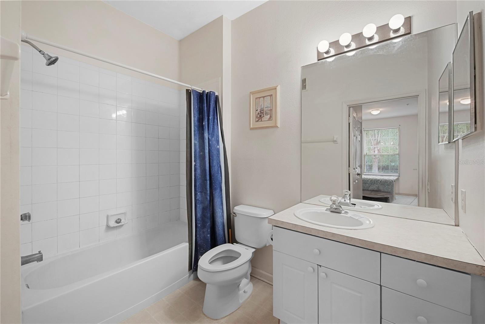 8103 COCONUT PALM WAY #204