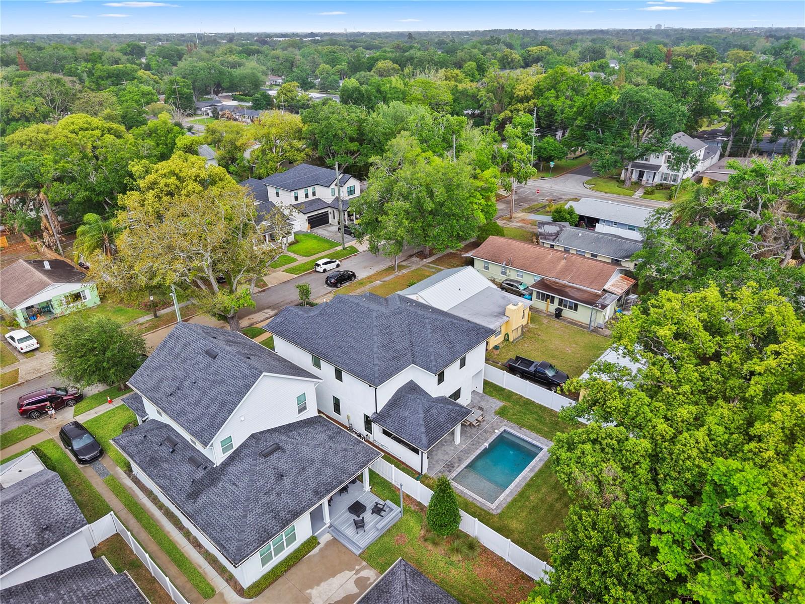 2505 AMHERST AVE