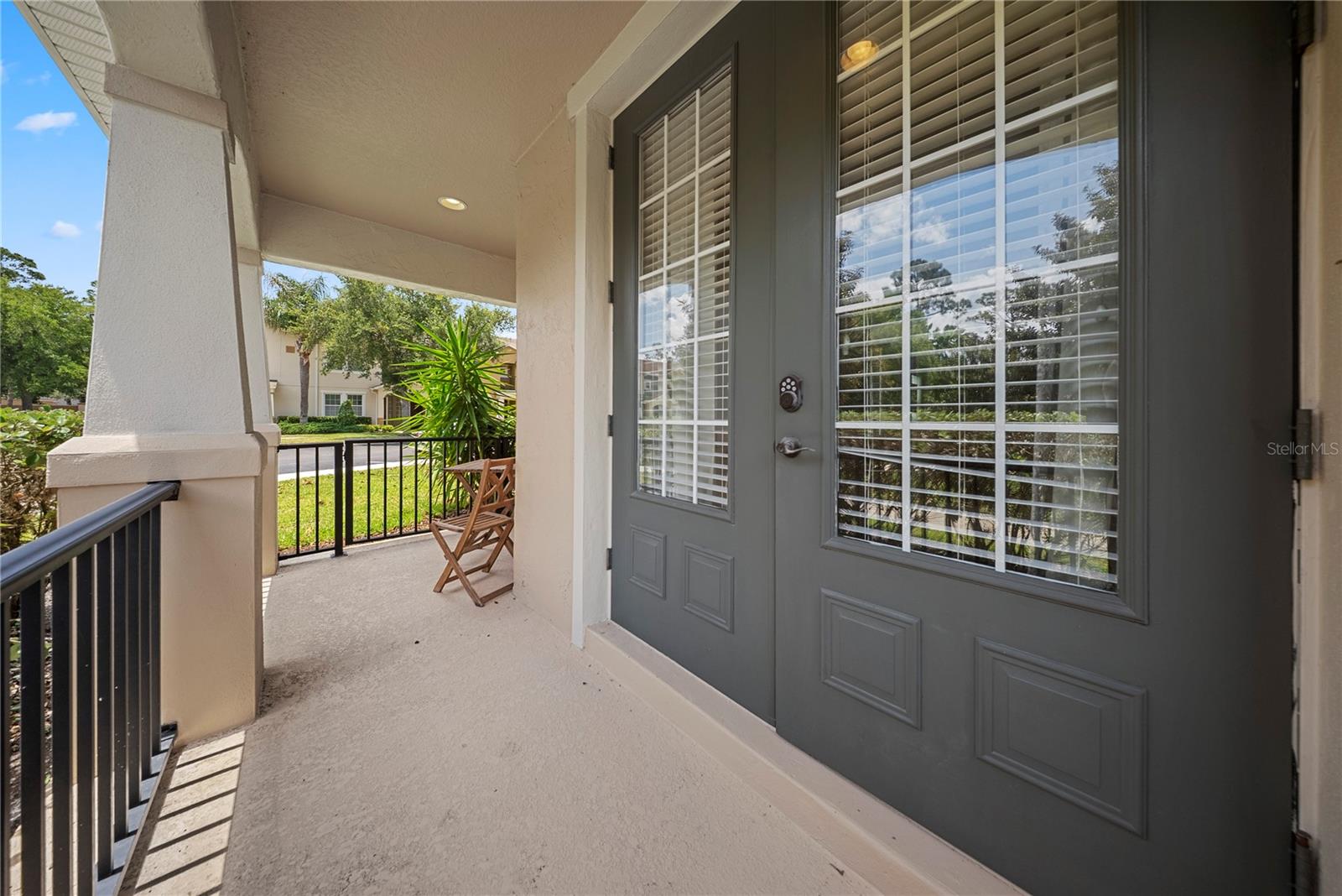 5327 FACTORS WALK DR