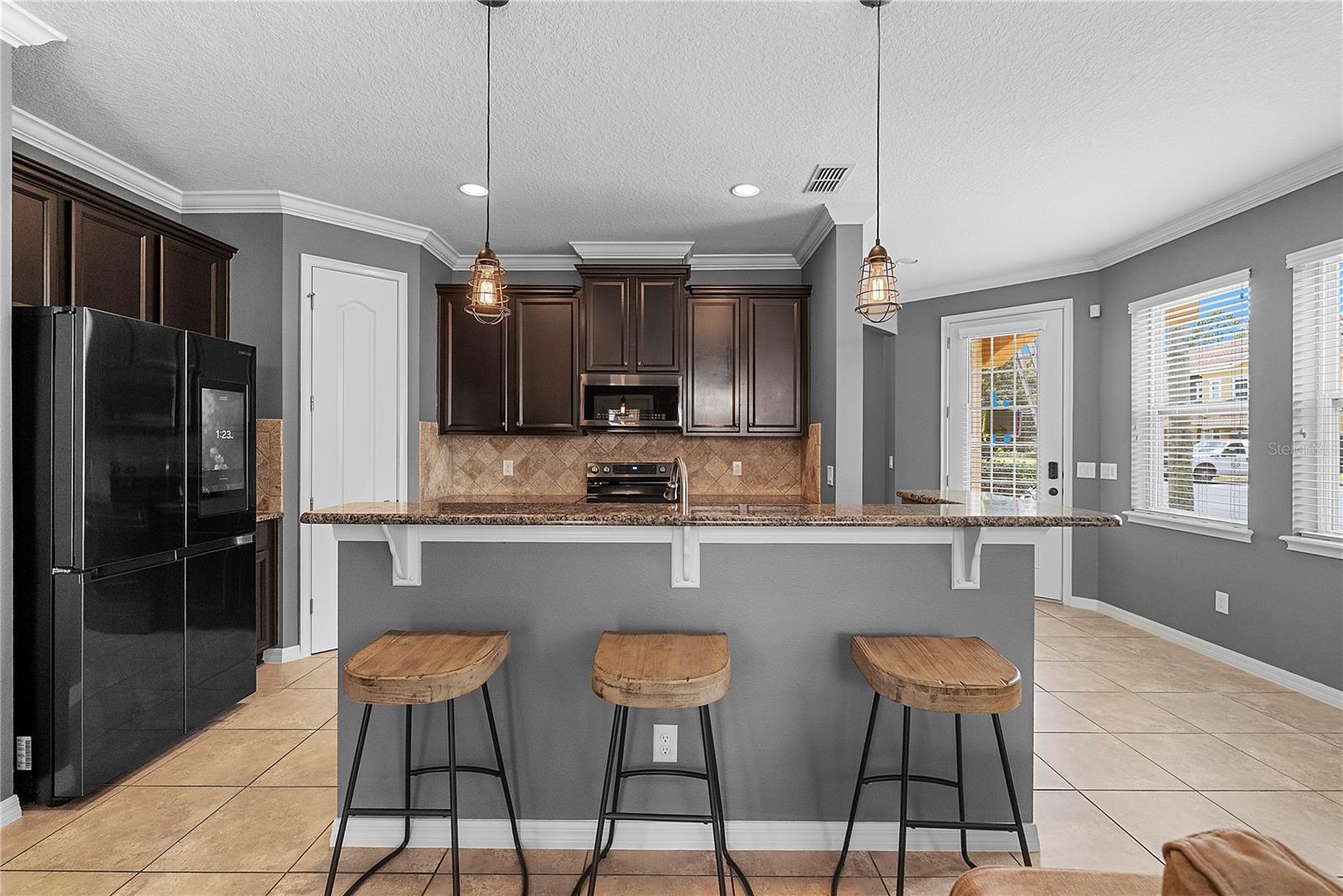 5327 FACTORS WALK DR