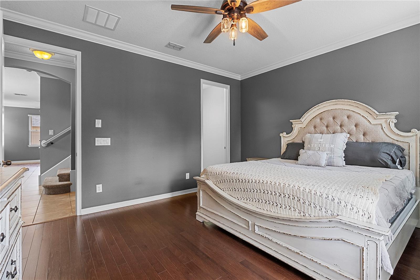 5327 FACTORS WALK DR