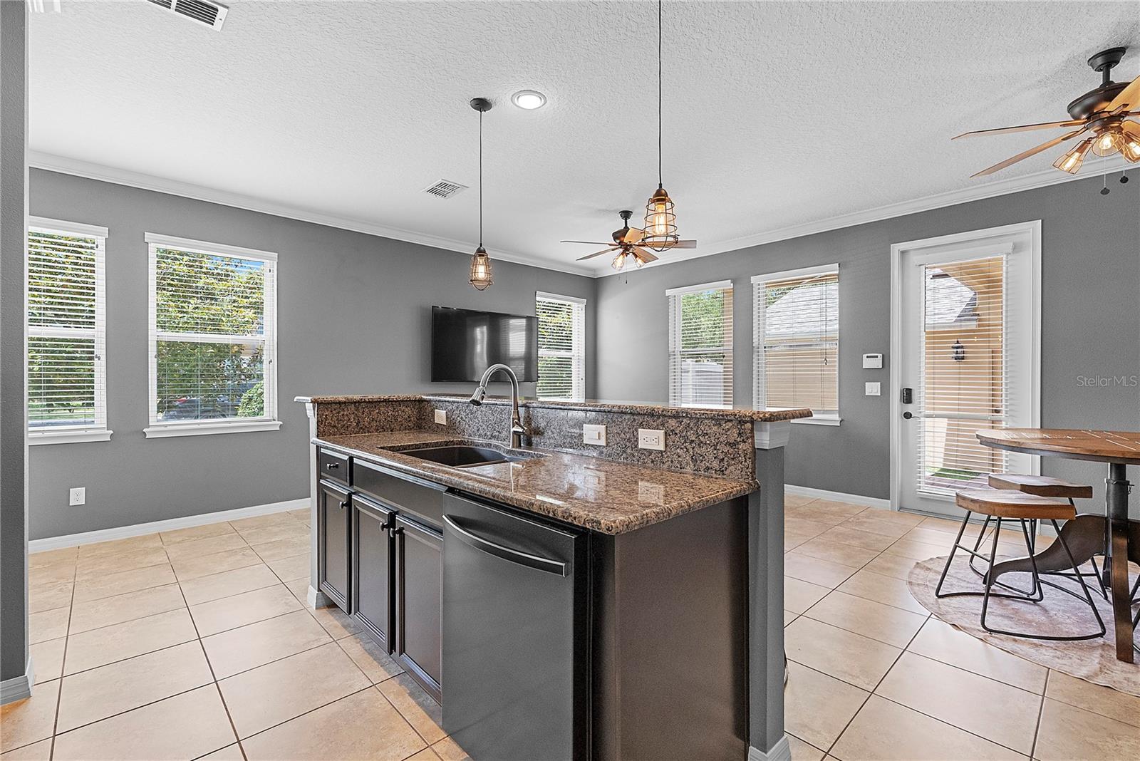 5327 FACTORS WALK DR