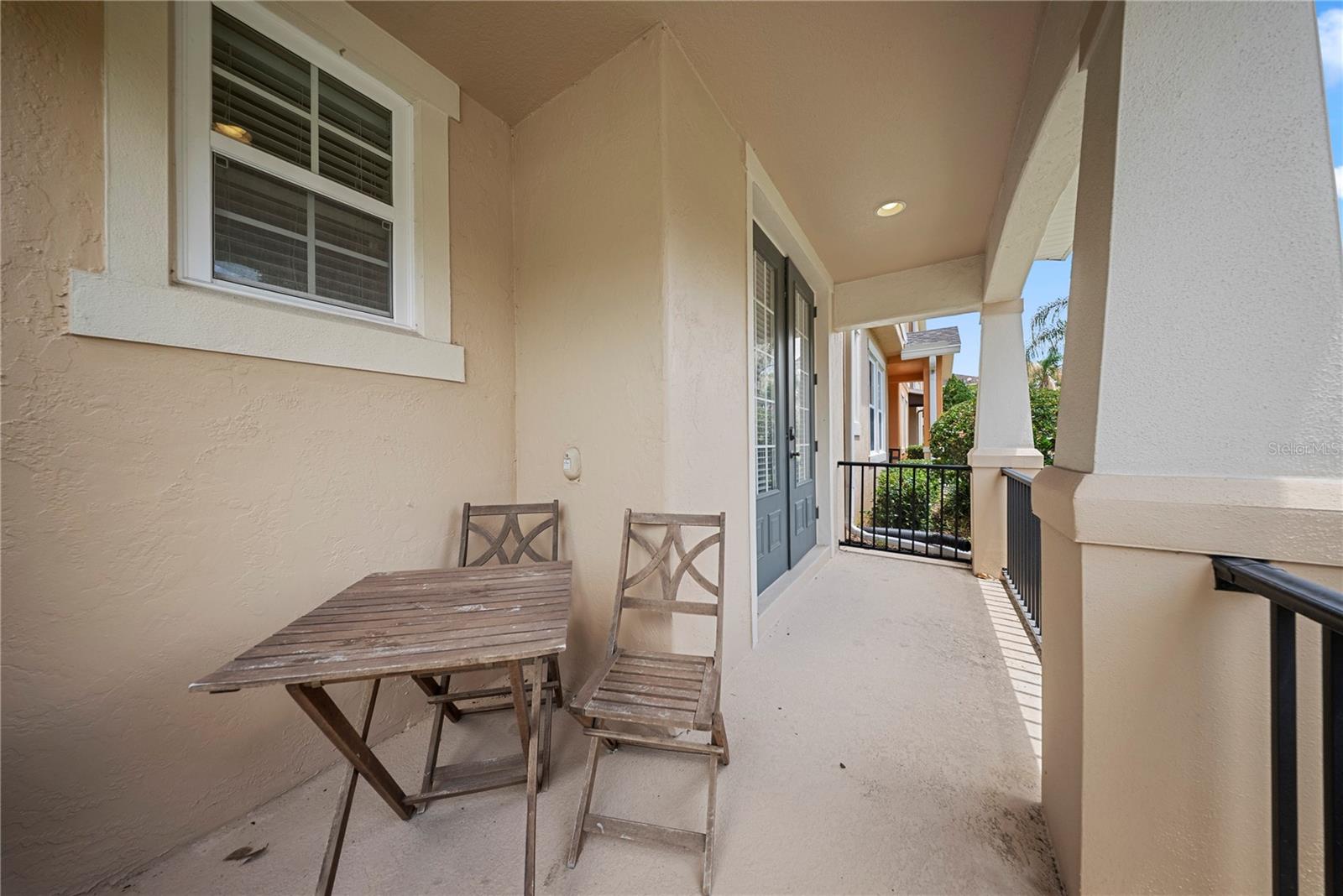 5327 FACTORS WALK DR