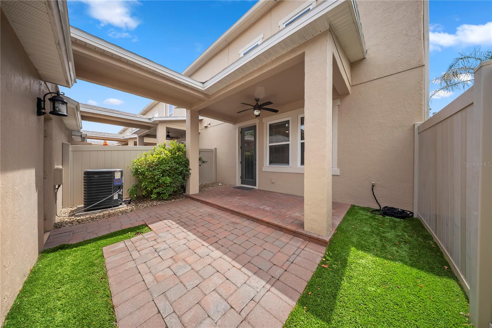 5327 FACTORS WALK DR