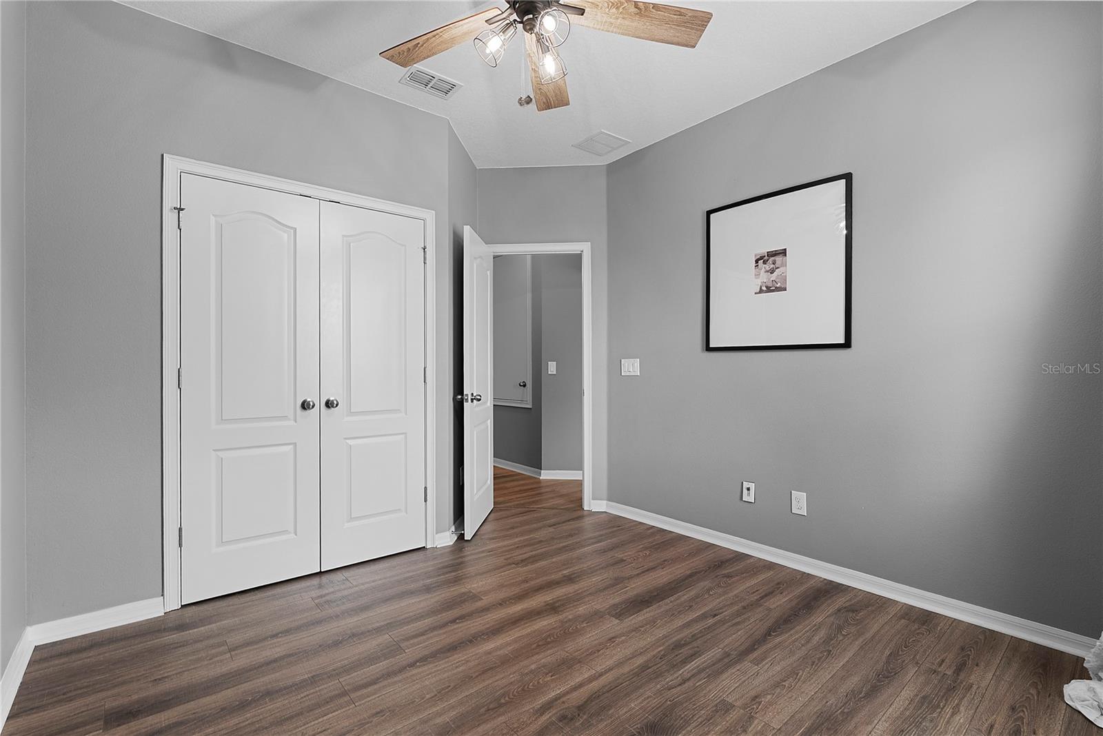 5327 FACTORS WALK DR