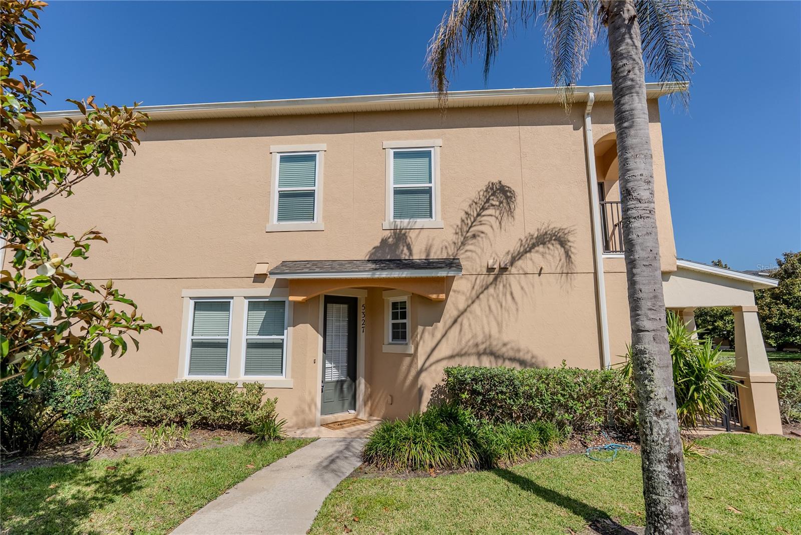 5327 FACTORS WALK DR