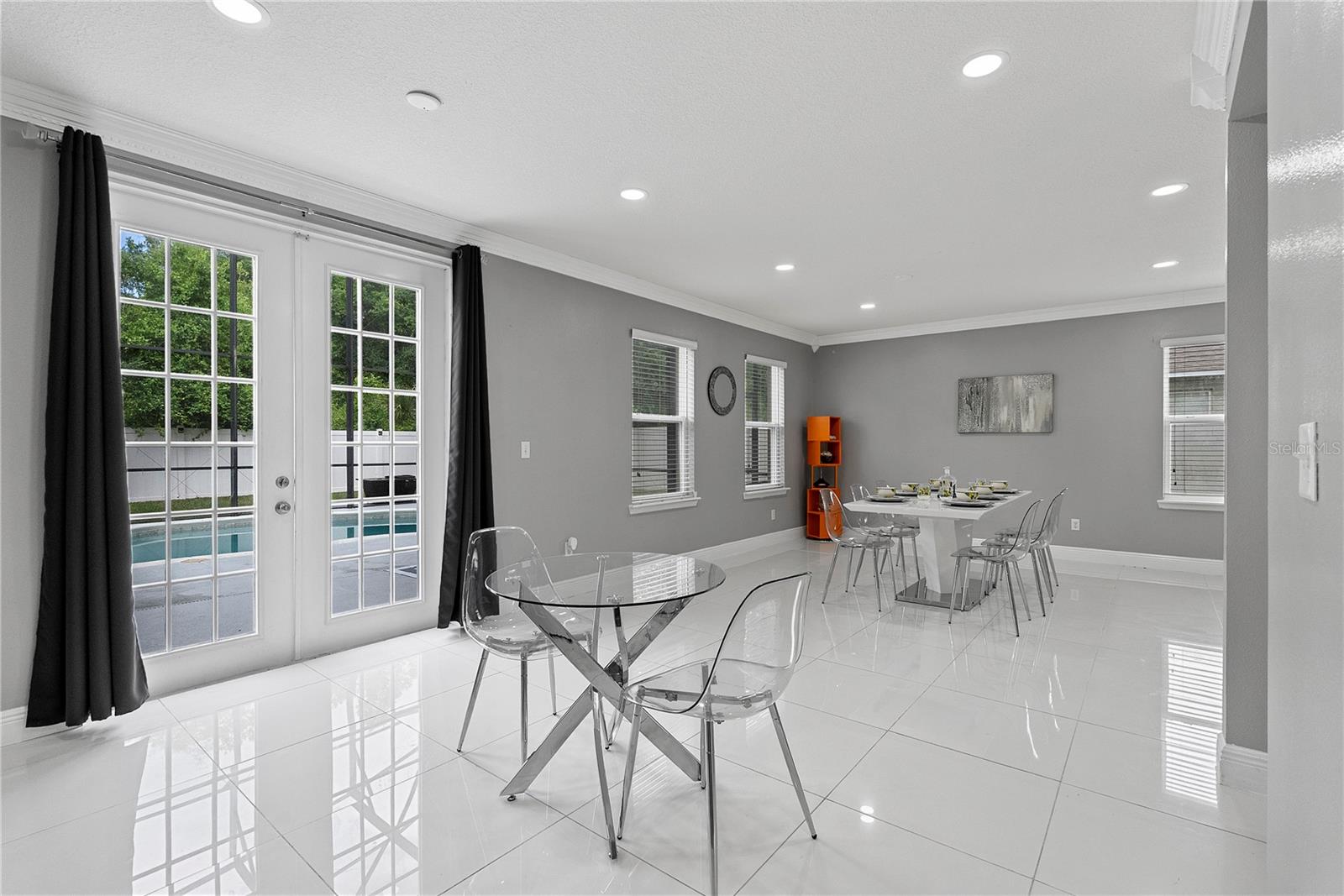 963 SPRINGS LANDING DR