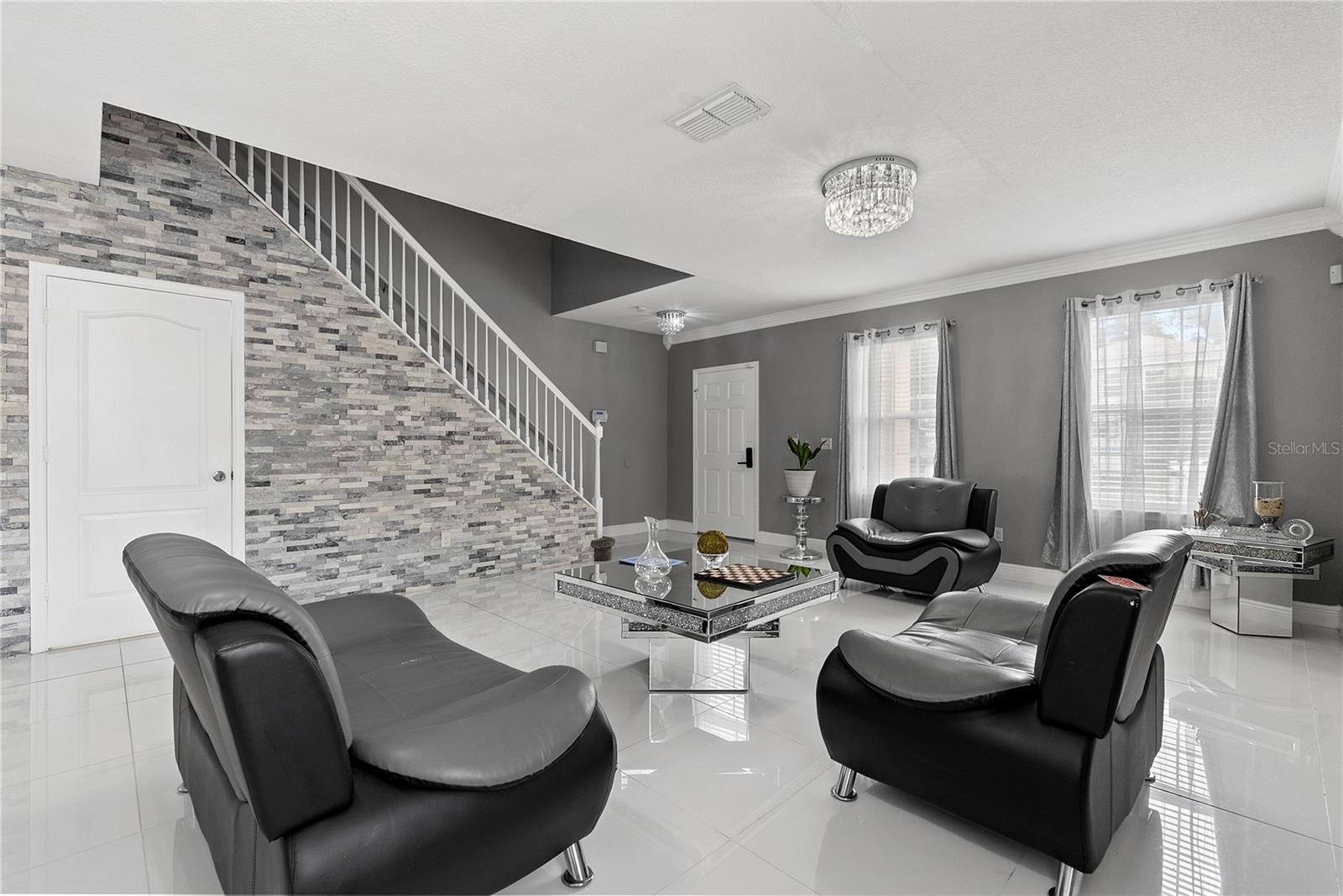 963 SPRINGS LANDING DR