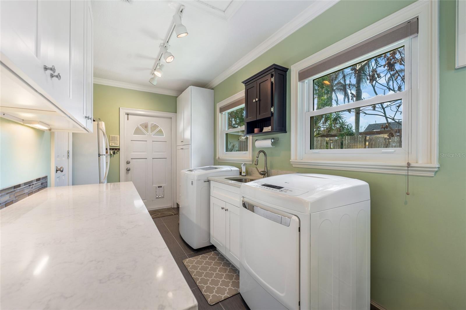 4200 INWOOD LANDING DR