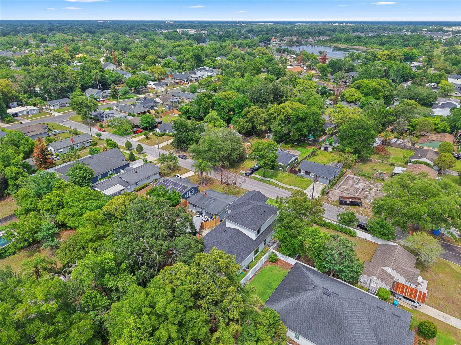 1000 N FOREST AVE